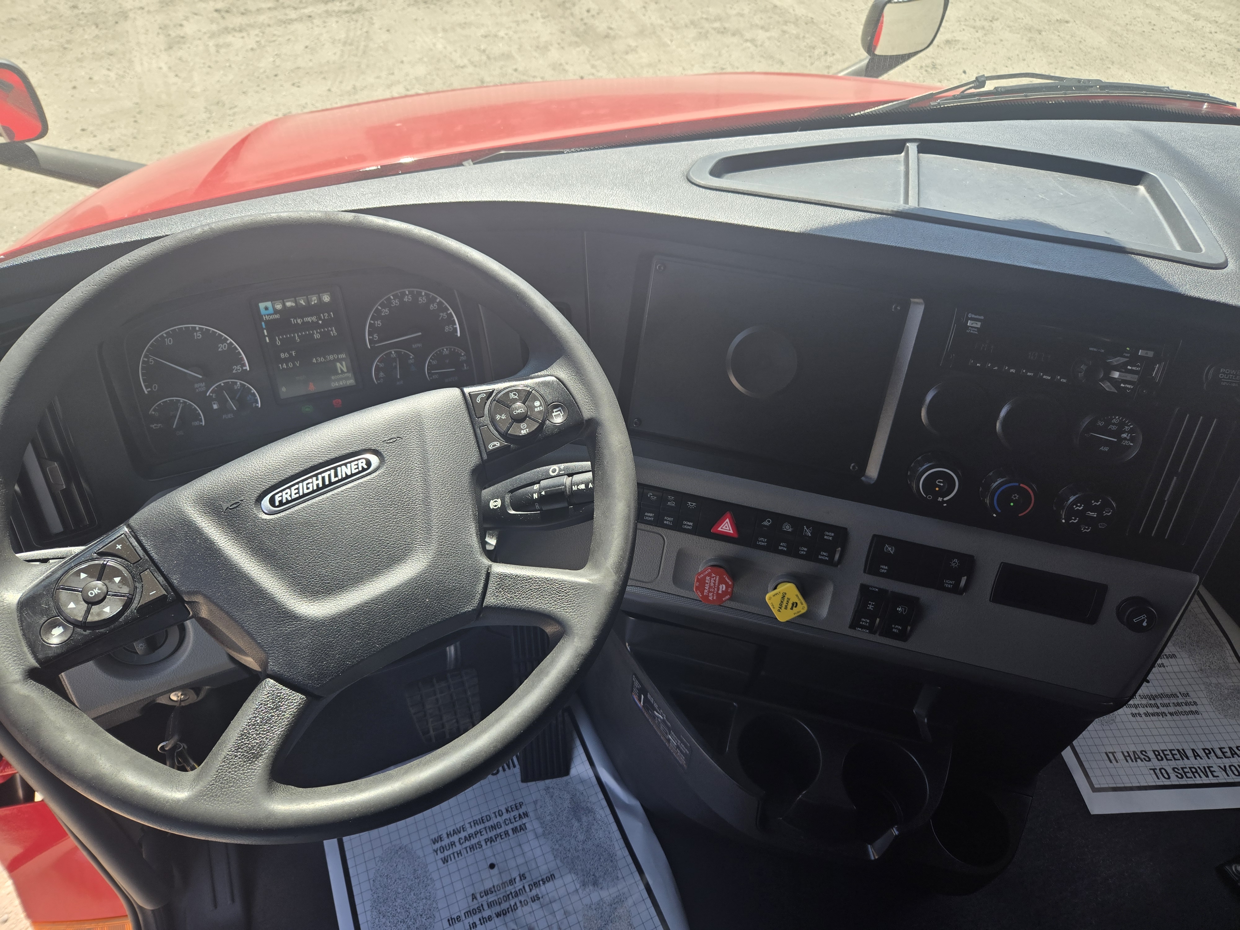 2021 FREIGHTLINER CASCADIA 126SLP - image 16