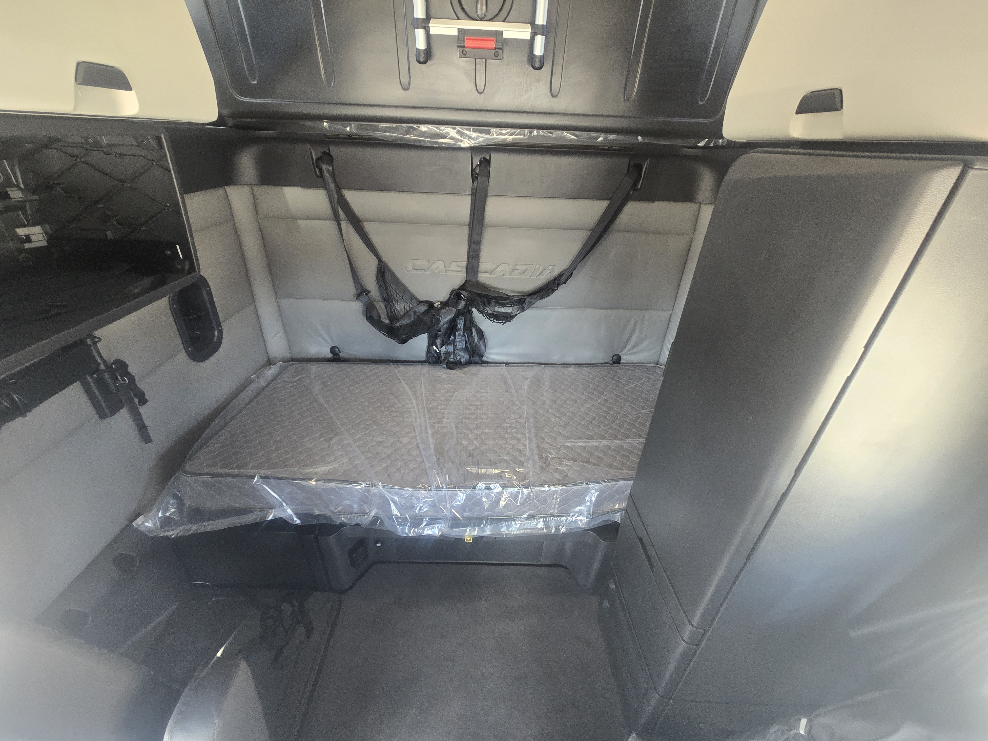 2021 FREIGHTLINER CASCADIA 126SLP - image 20