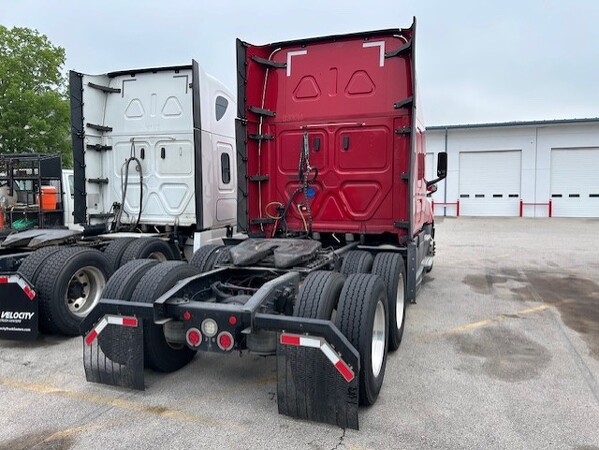 FREIGHTLINER CASCADIA 126SLP 2020