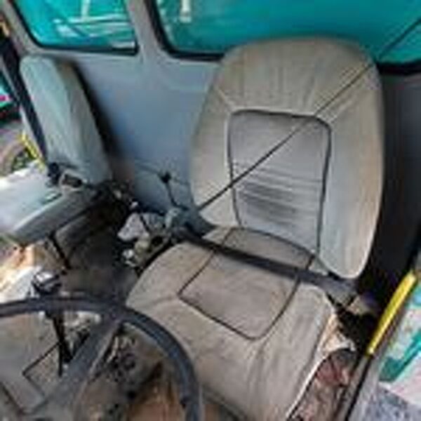 FREIGHTLINER FL70 1998