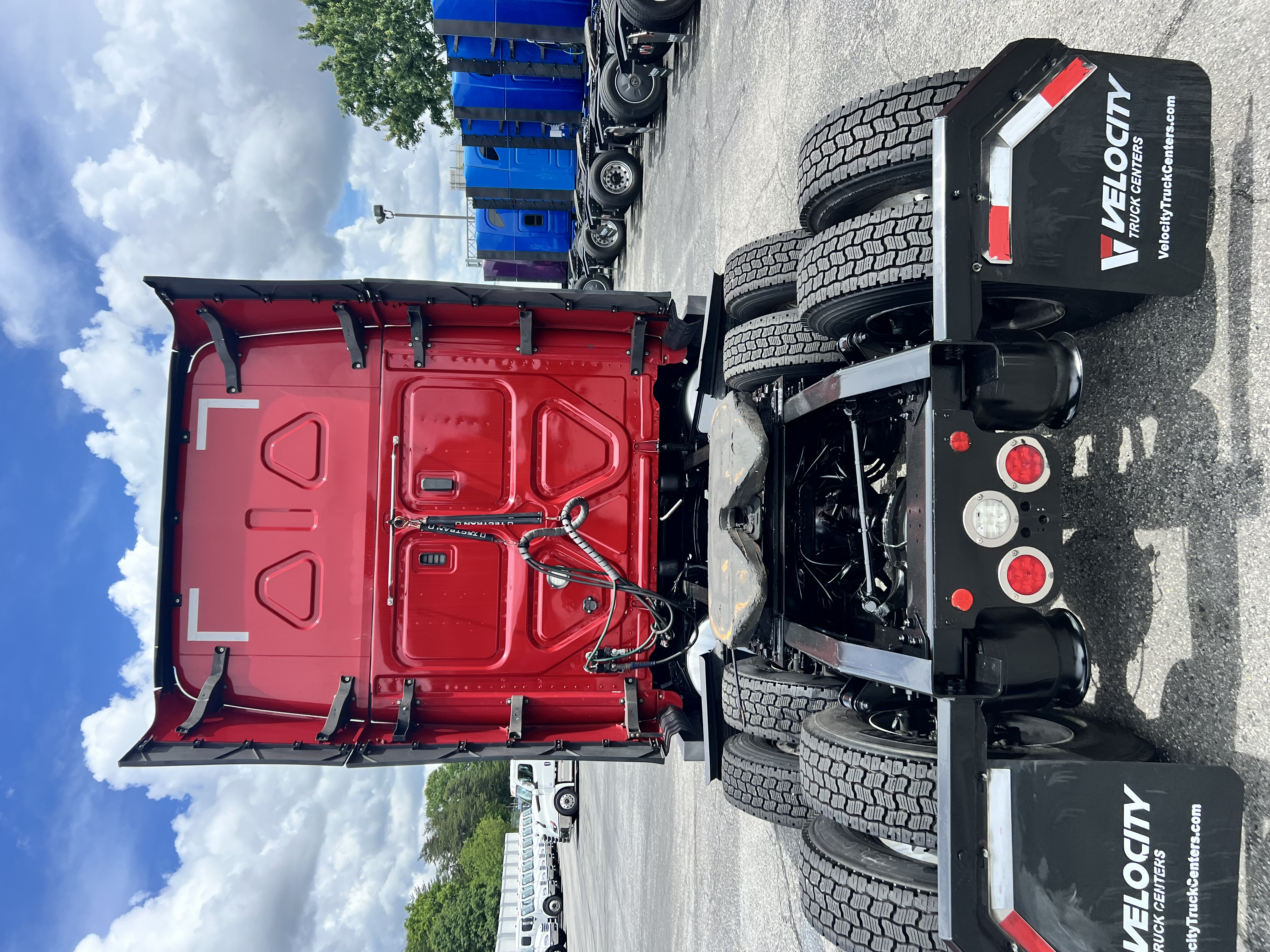 2020 FREIGHTLINER CASCADIA 126SLP - image 5