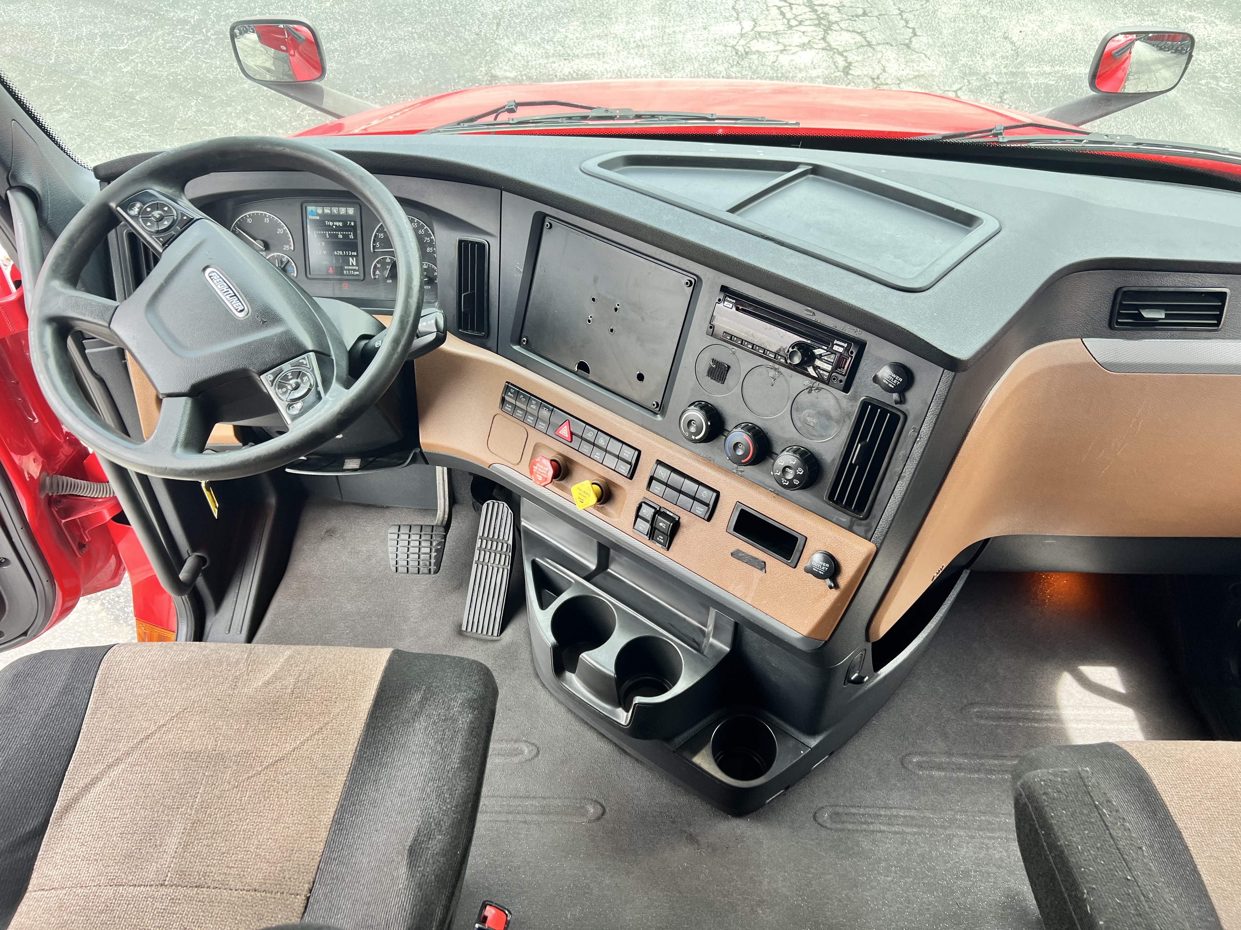 2020 FREIGHTLINER CASCADIA 126SLP - image 17