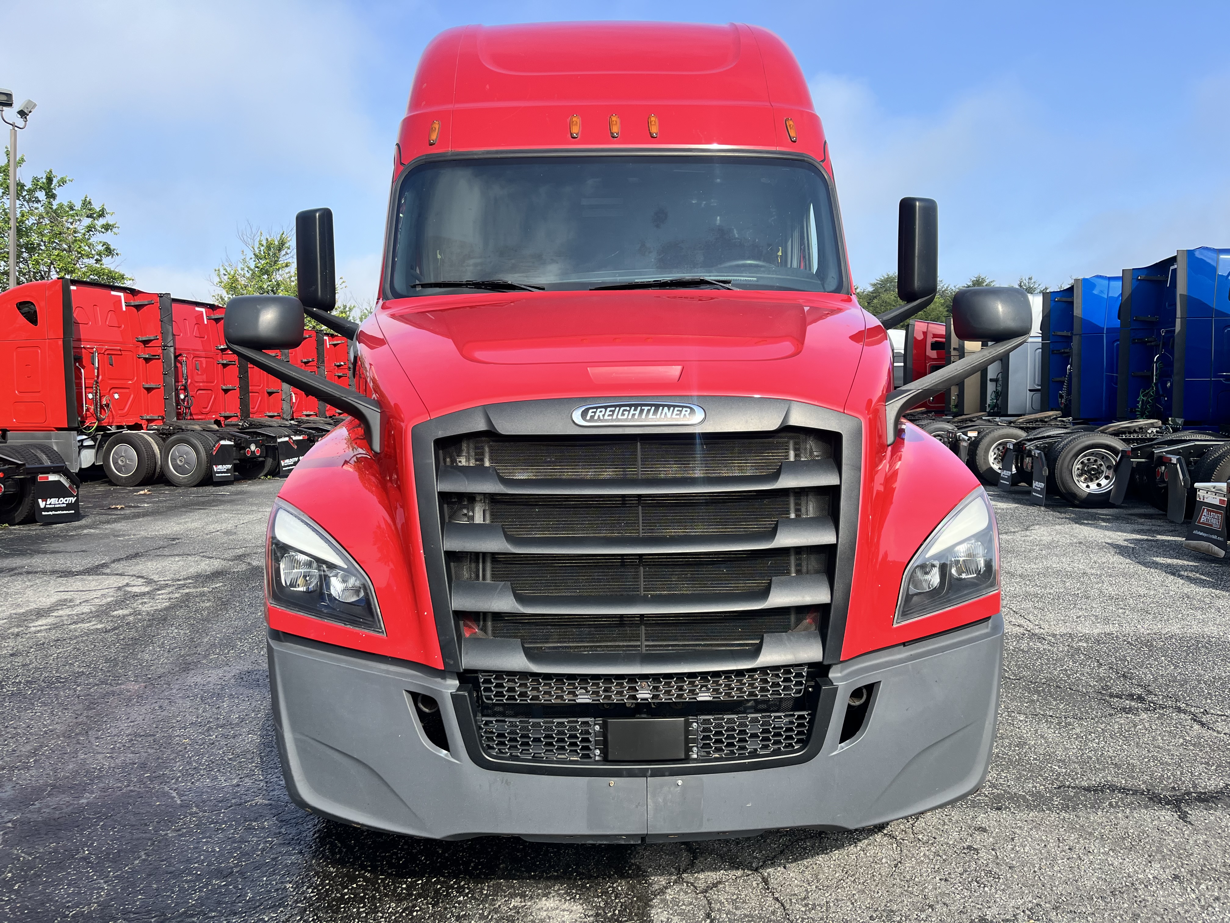 2020 FREIGHTLINER CASCADIA 126SLP - image 8