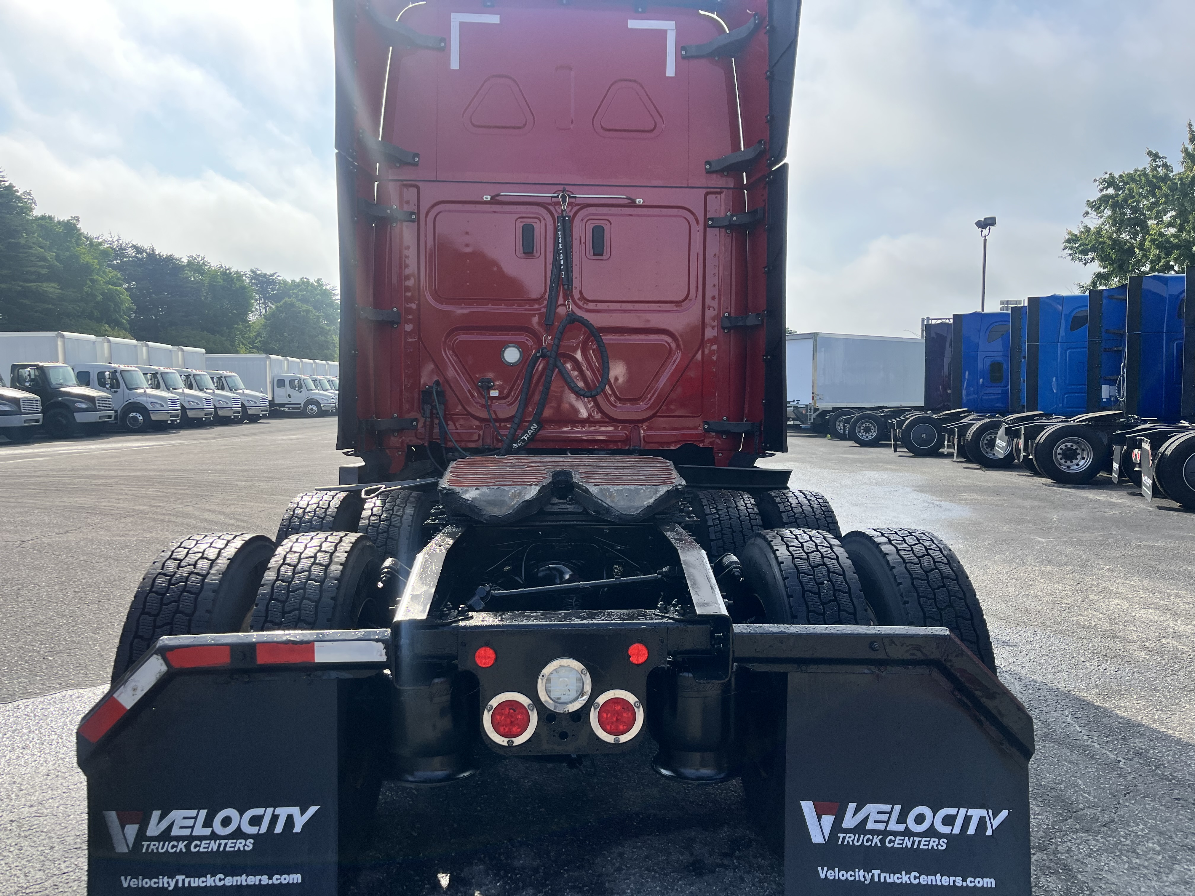 2020 FREIGHTLINER CASCADIA 126SLP - image 4