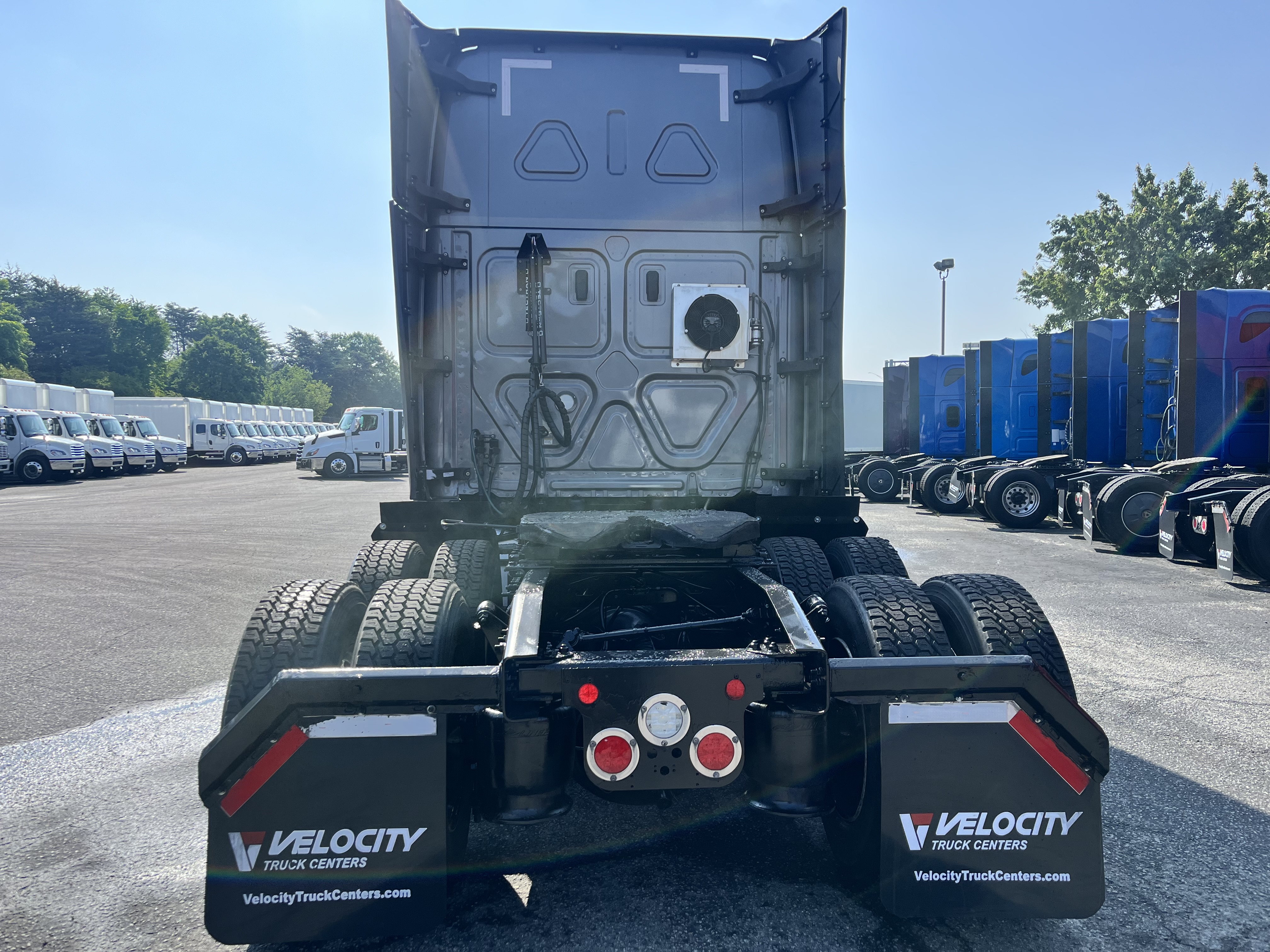 2021 FREIGHTLINER CASCADIA 126SLP - image 5