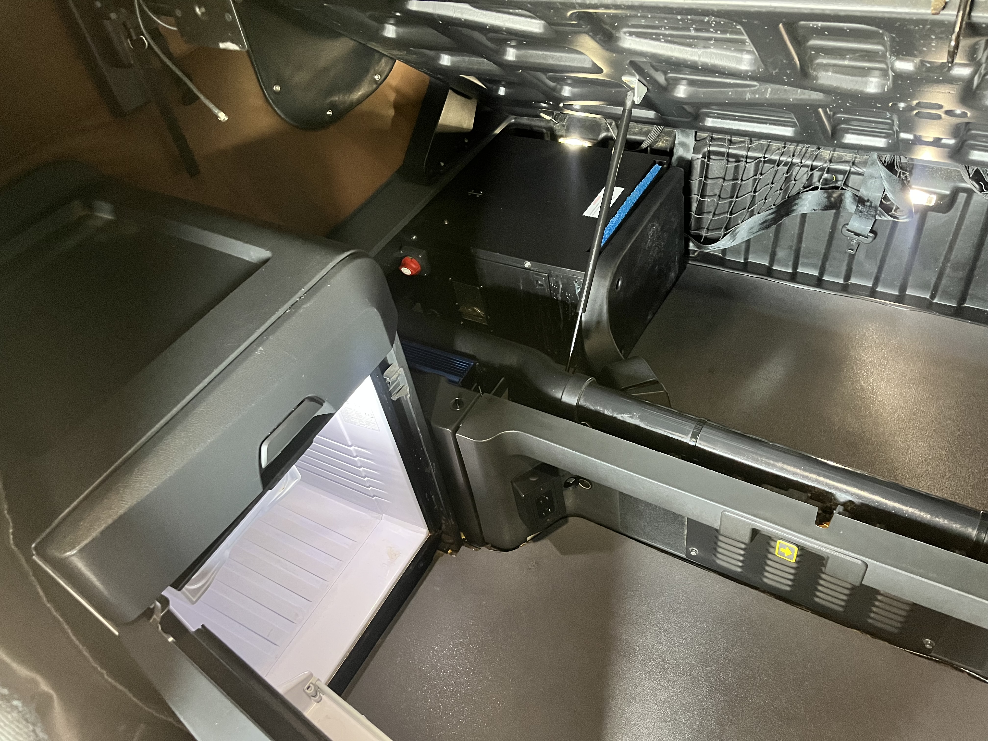 2021 FREIGHTLINER CASCADIA 126SLP - image 17