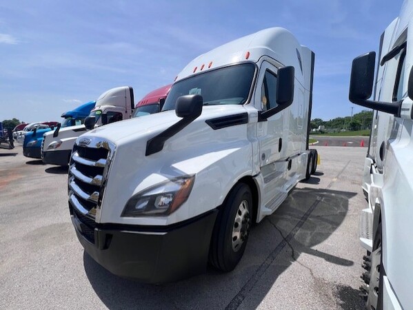 FREIGHTLINER CASCADIA 126SLP 2020