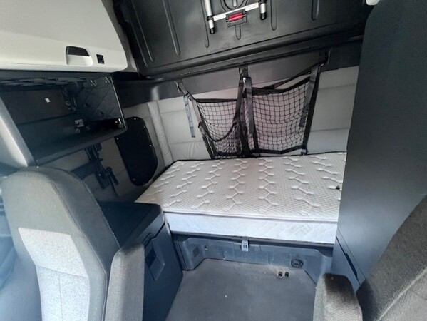 FREIGHTLINER CASCADIA 126SLP 2020