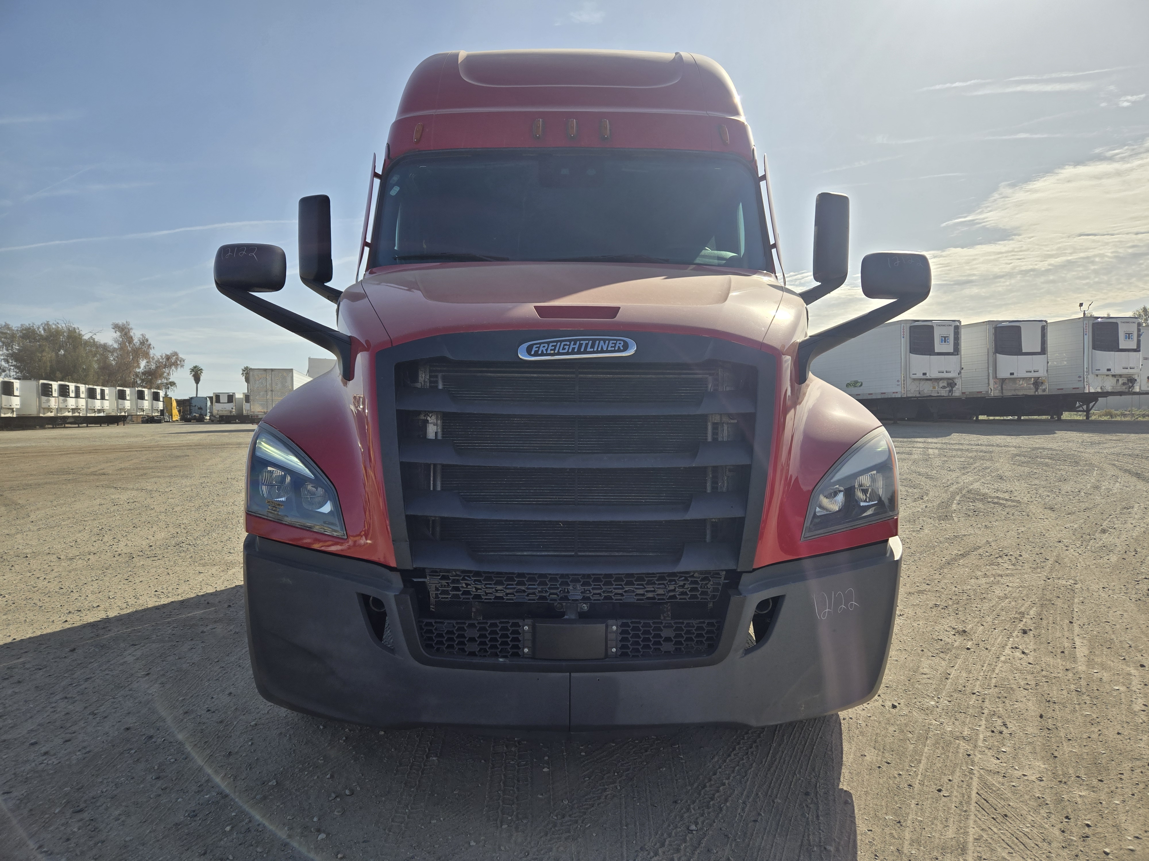 2021 FREIGHTLINER CASCADIA 126SLP - image 2