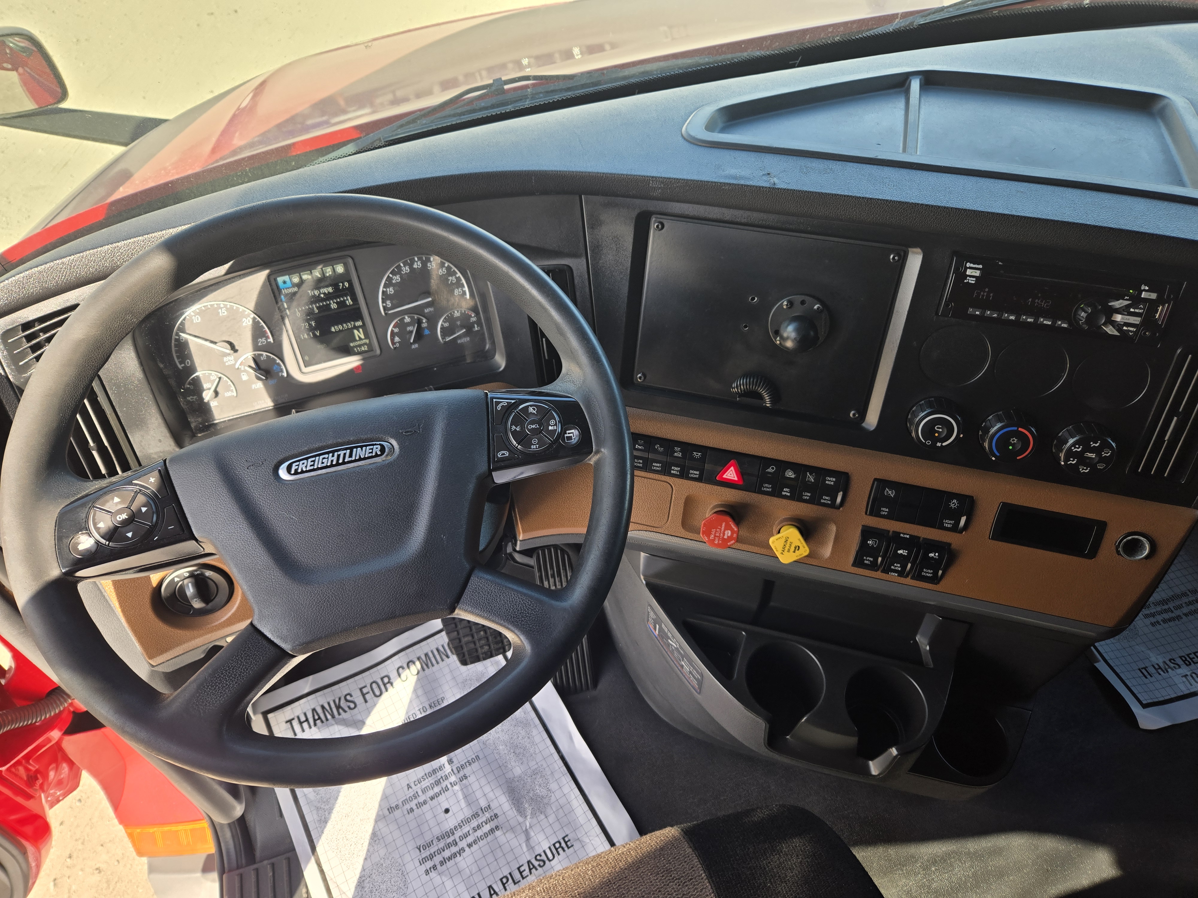 2021 FREIGHTLINER CASCADIA 126SLP - image 13
