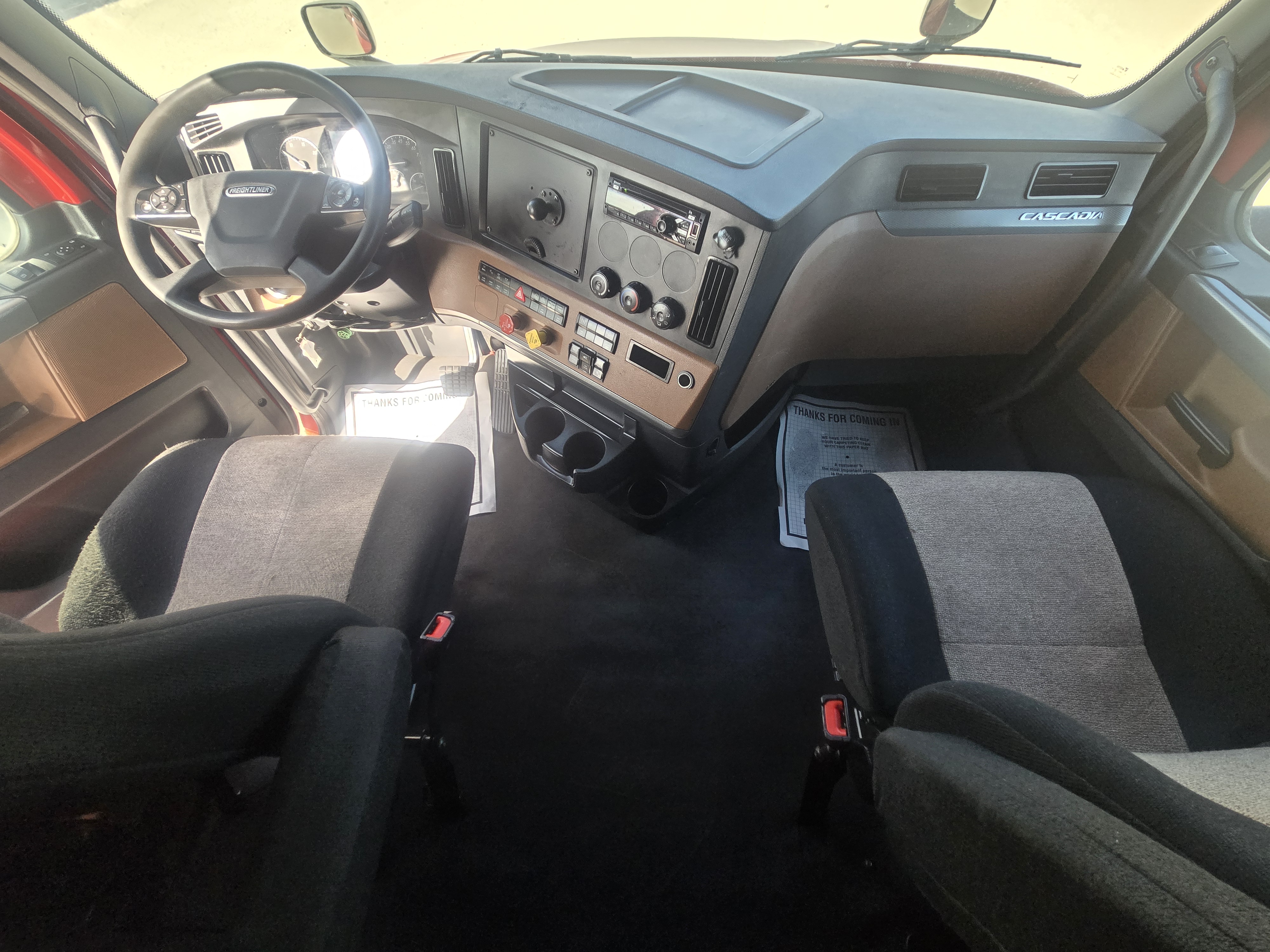 2021 FREIGHTLINER CASCADIA 126SLP - image 15