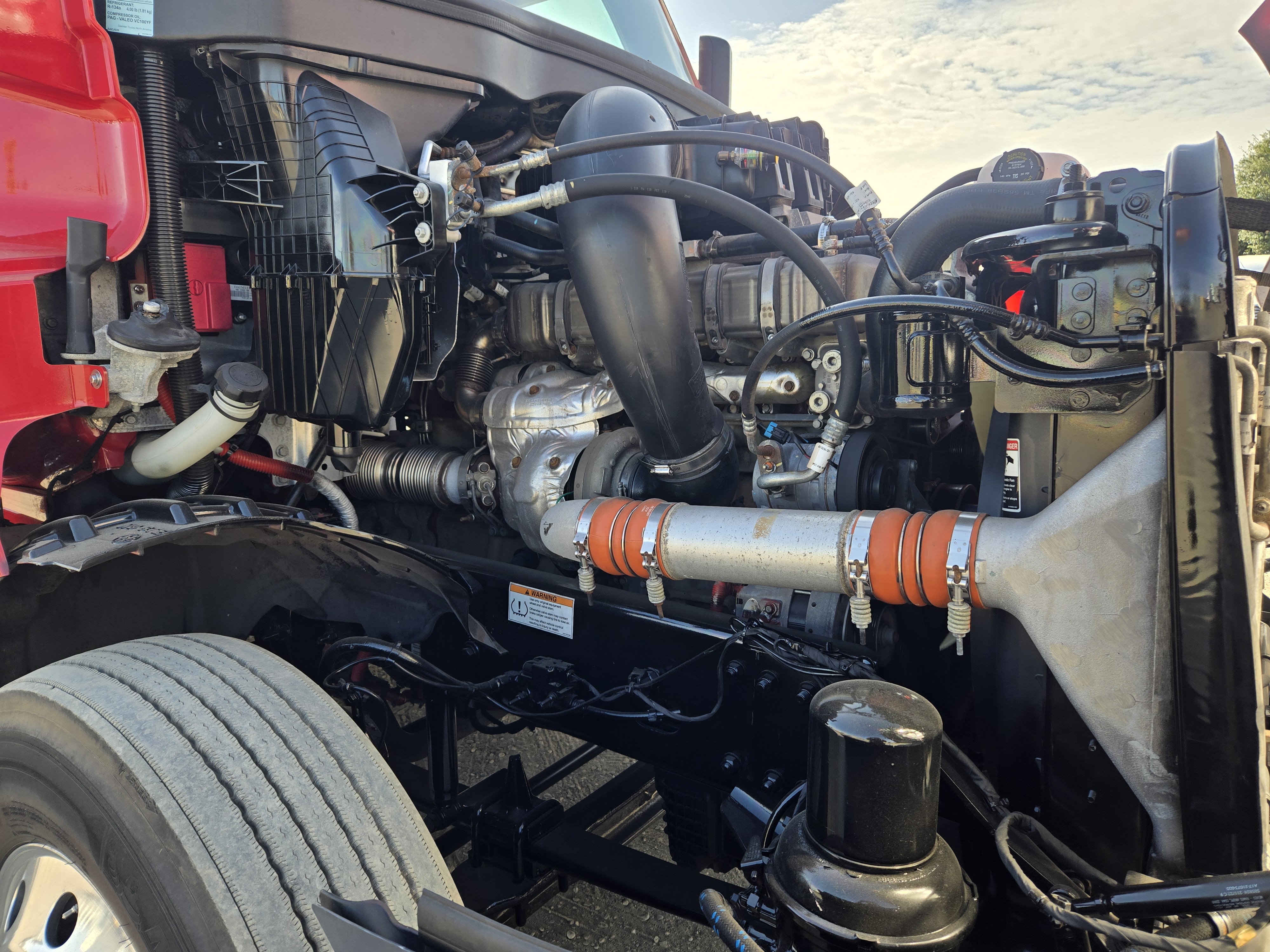 2021 FREIGHTLINER CASCADIA 126SLP - image 10