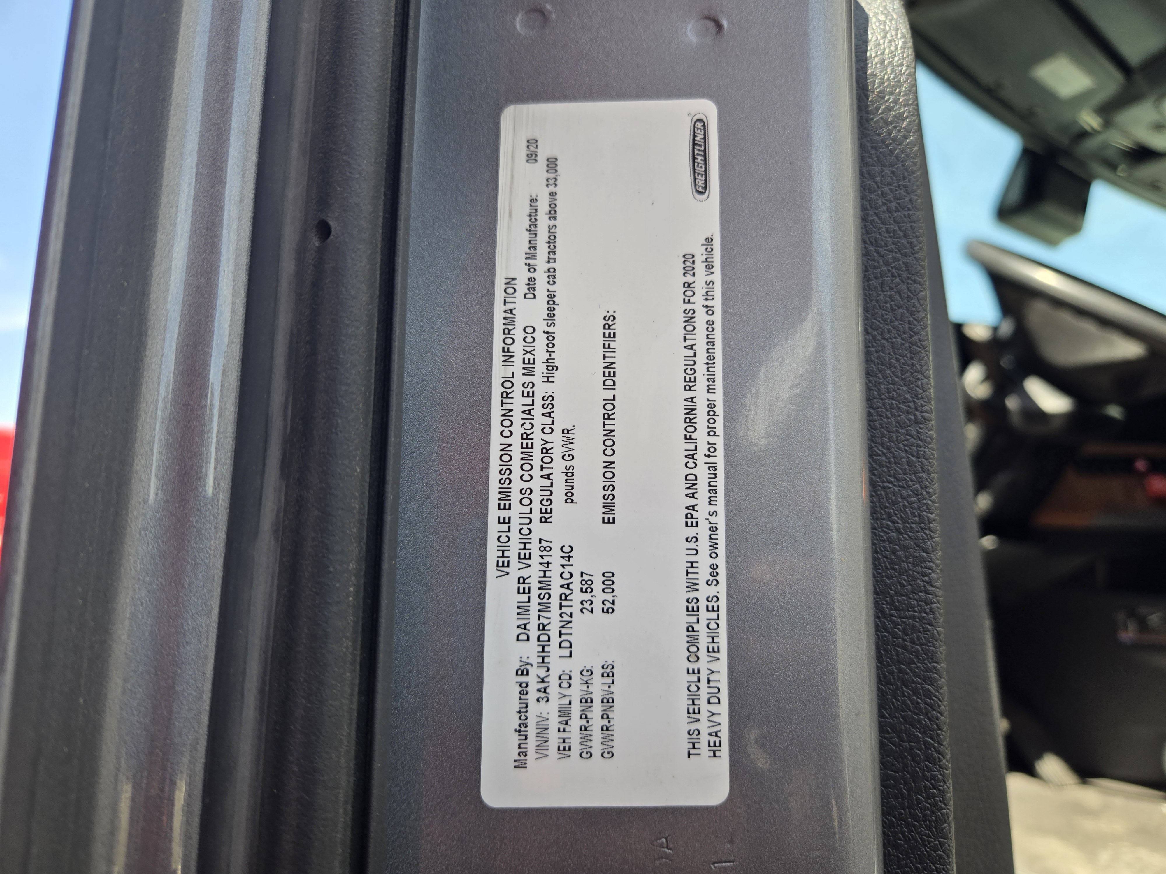 2021 FREIGHTLINER CASCADIA 126SLP - image 20