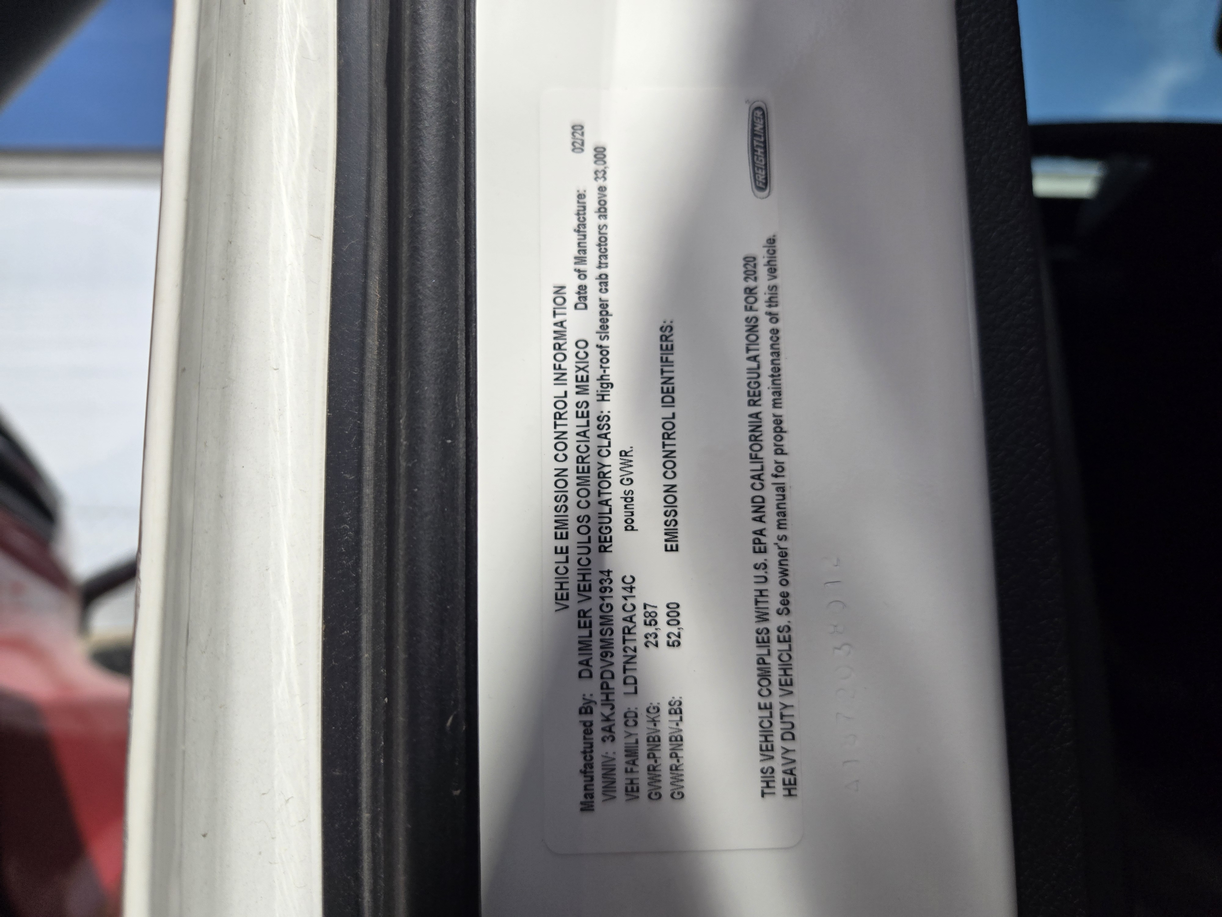 2021 FREIGHTLINER CASCADIA 116SLP - image 20