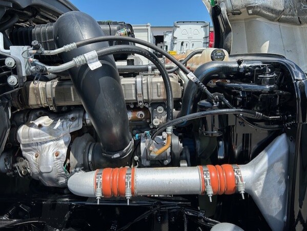 FREIGHTLINER CASCADIA 126SLP 2020