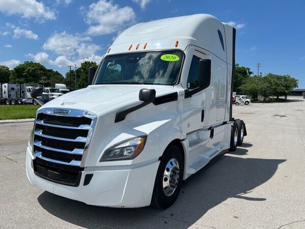 FREIGHTLINER CASCADIA 126SLP 2020