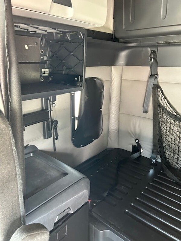 FREIGHTLINER CASCADIA 126SLP 2020