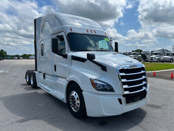 FREIGHTLINER CASCADIA 126SLP 2020