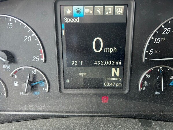FREIGHTLINER CASCADIA 126SLP 2021