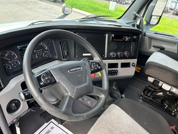 FREIGHTLINER CASCADIA 126SLP 2020