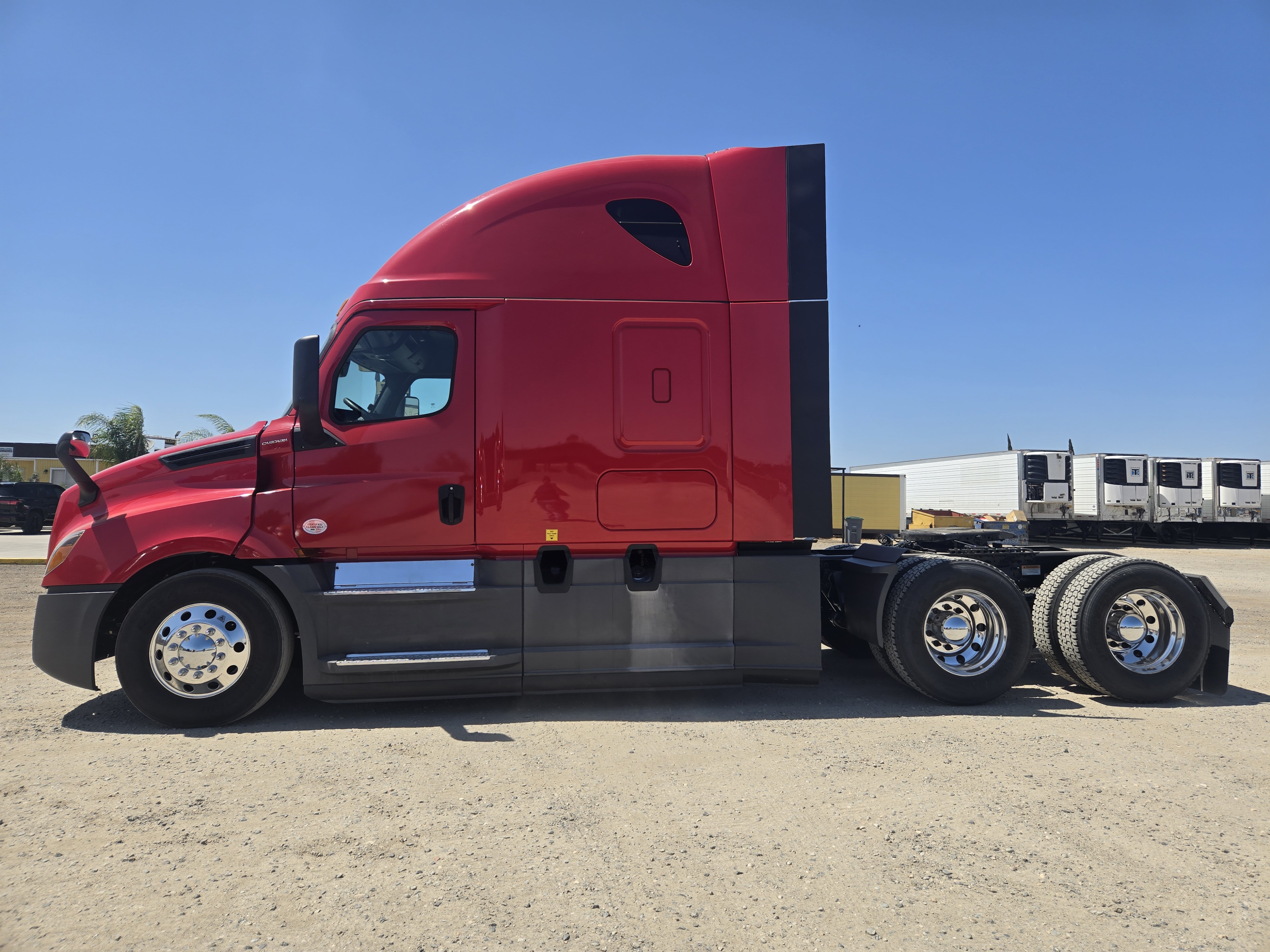 2020 FREIGHTLINER CASCADIA 126SLP - image 3