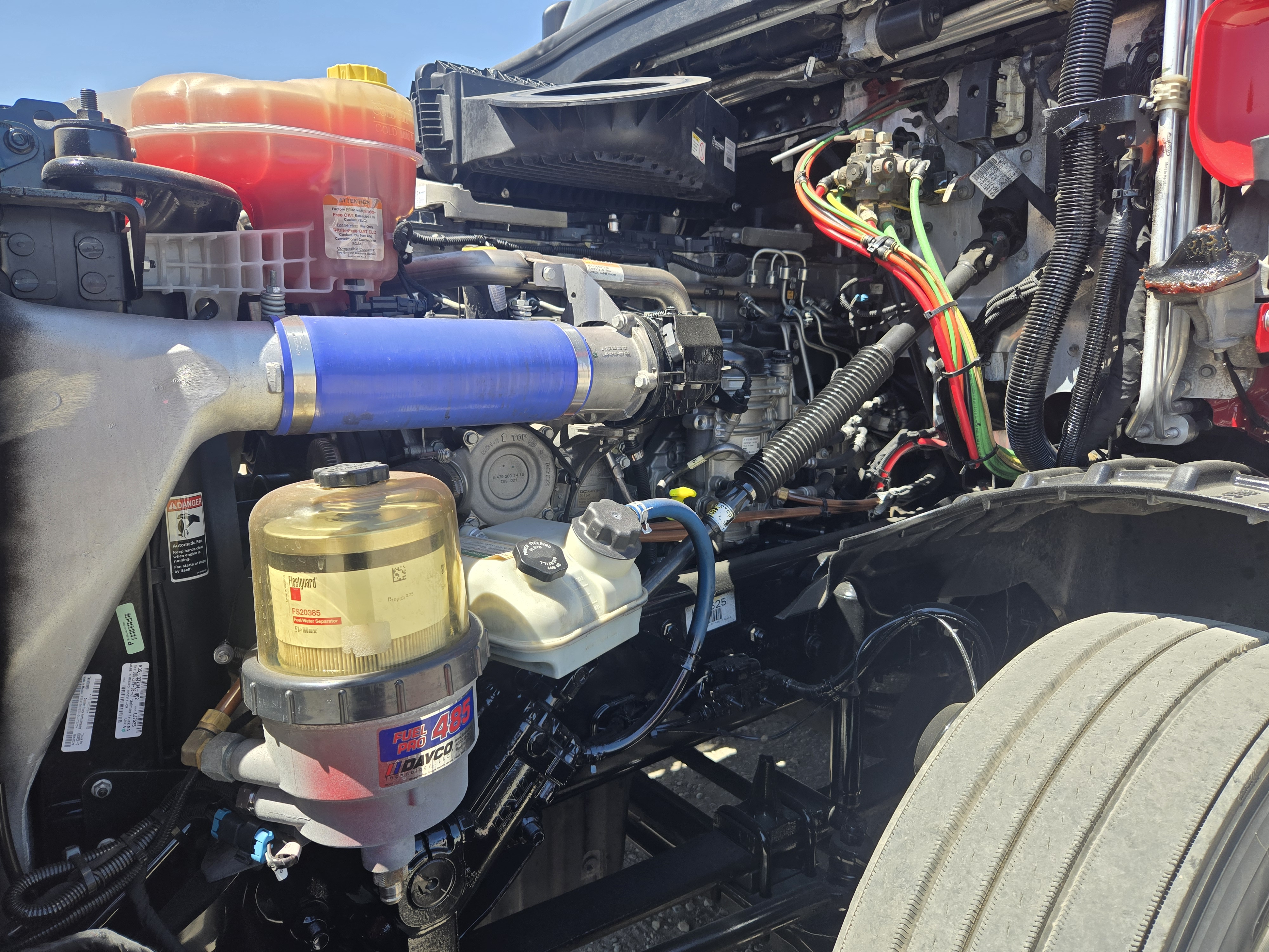 2020 FREIGHTLINER CASCADIA 126SLP - image 10