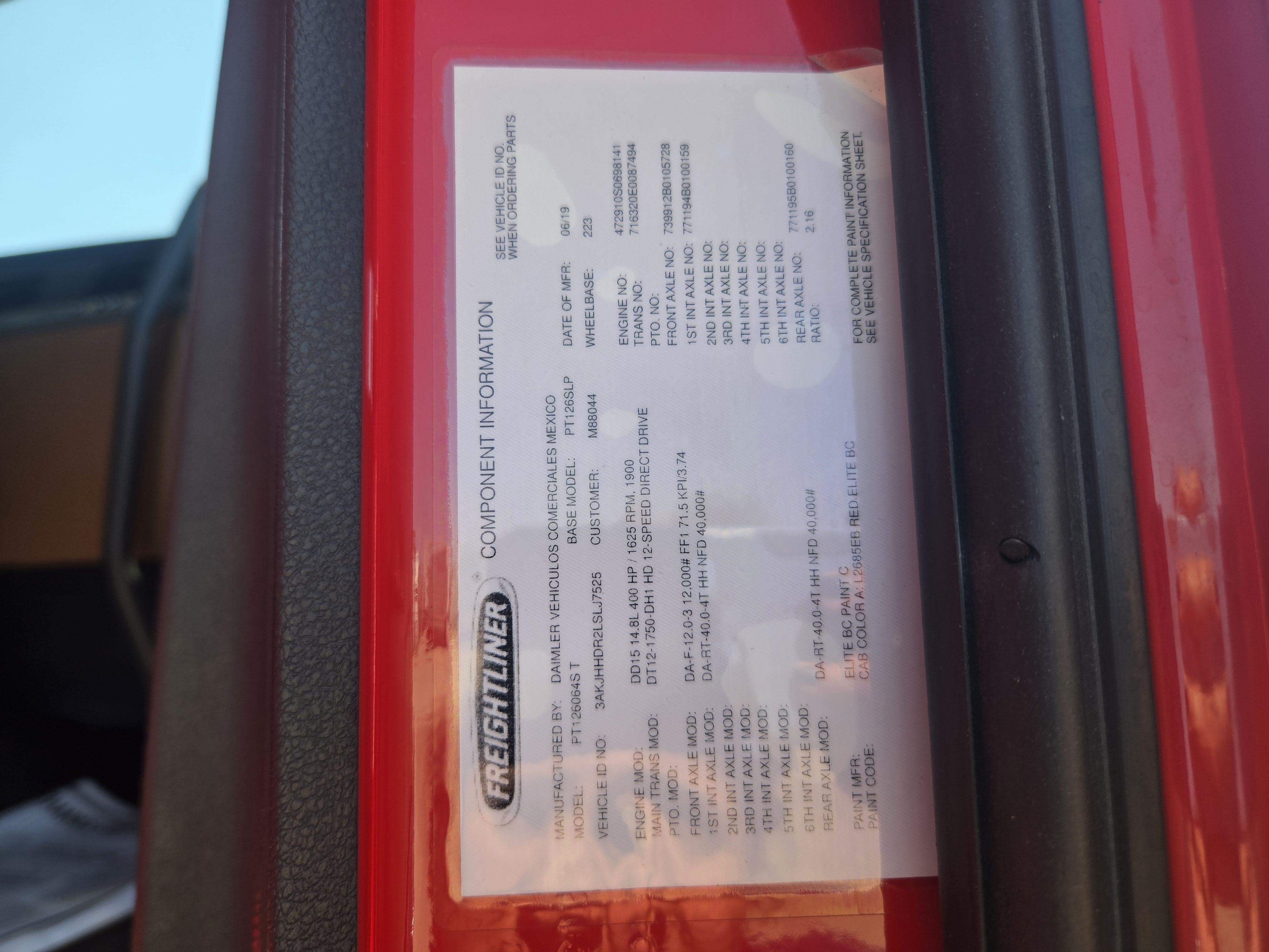 2020 FREIGHTLINER CASCADIA 126SLP - image 22