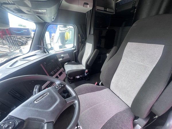 FREIGHTLINER CASCADIA 126SLP 2020