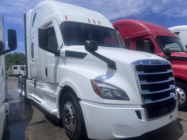 FREIGHTLINER CASCADIA 126SLP 2020