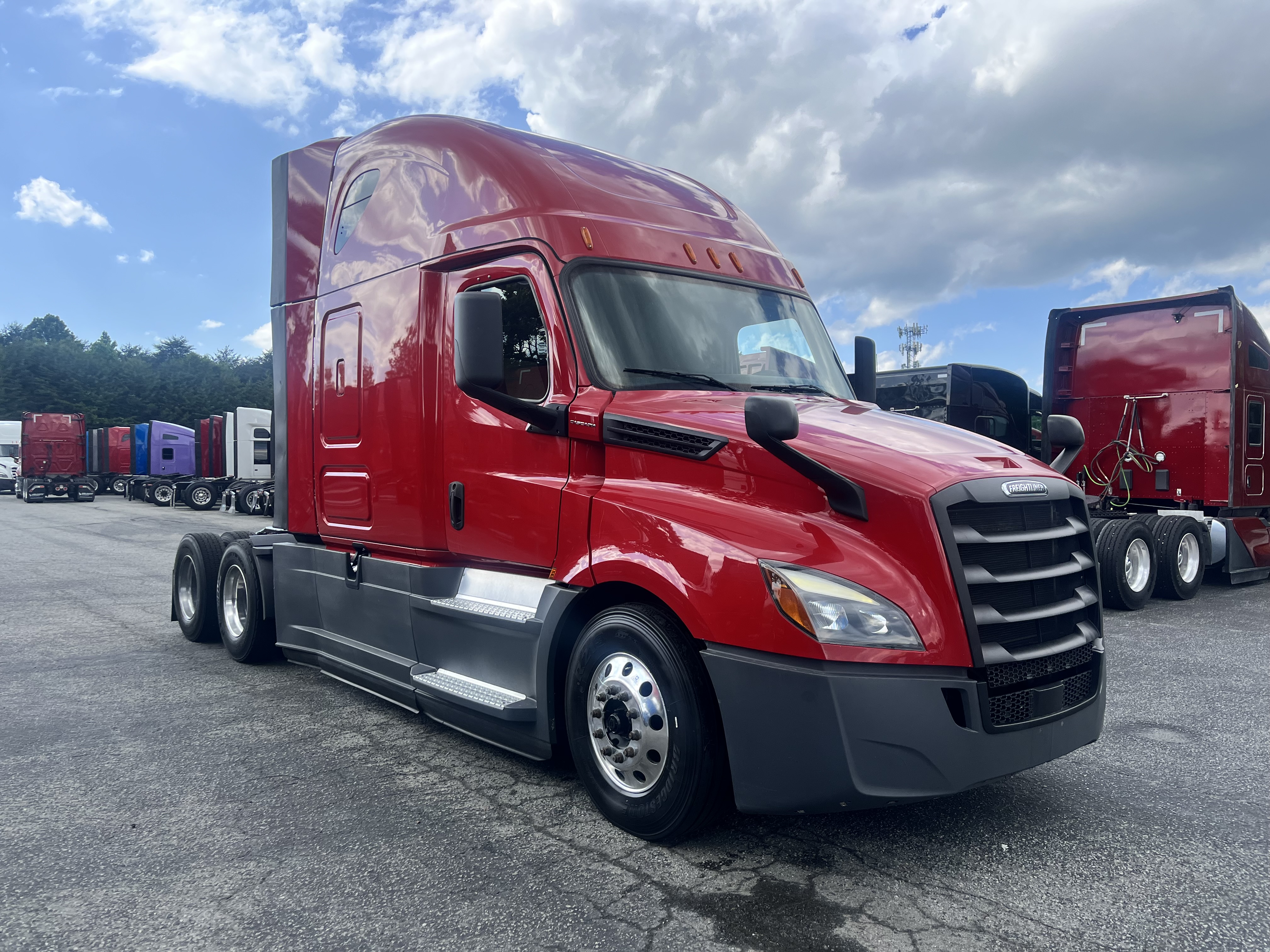 2020 FREIGHTLINER CASCADIA 126SLP - image 9