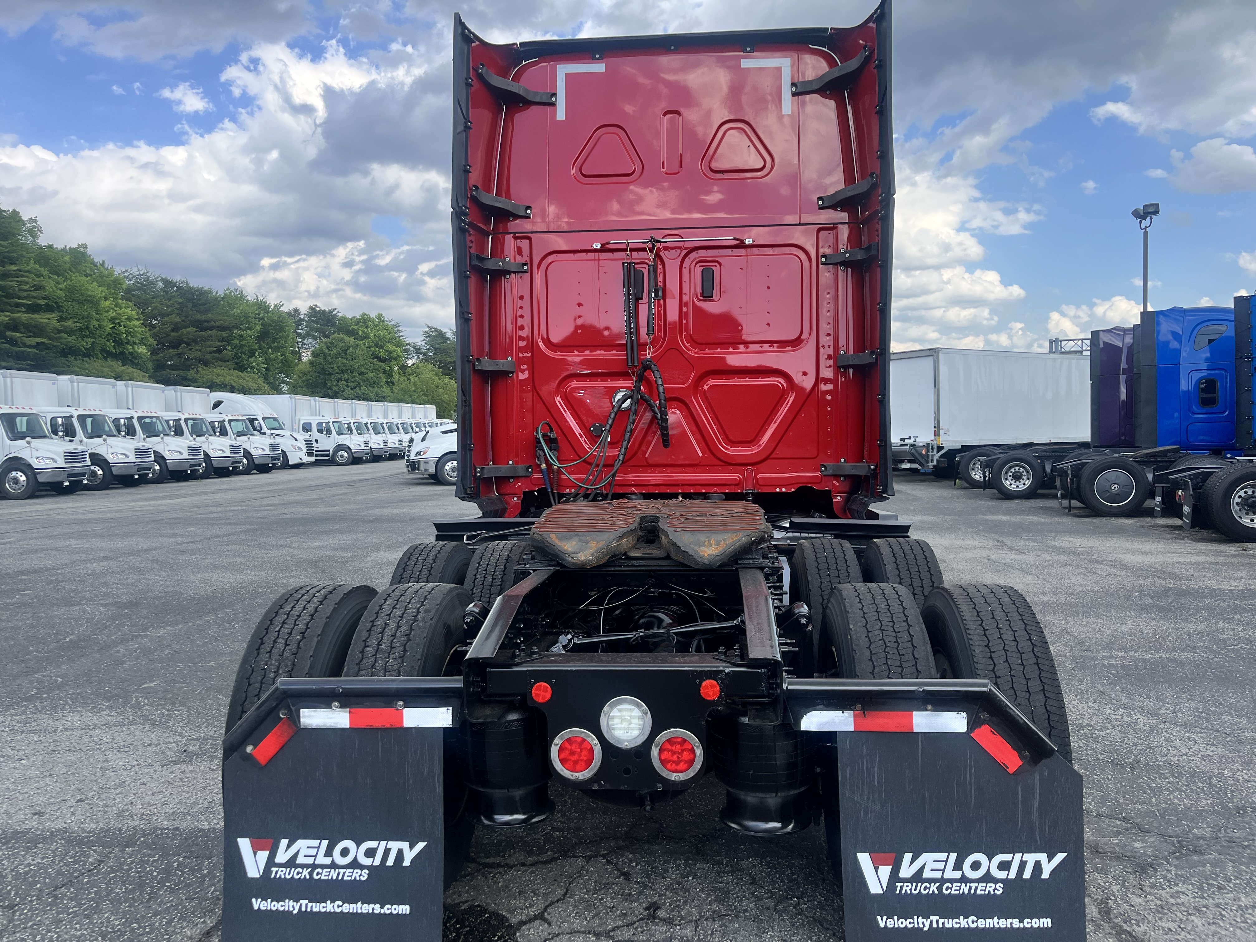 2020 FREIGHTLINER CASCADIA 126SLP - image 6