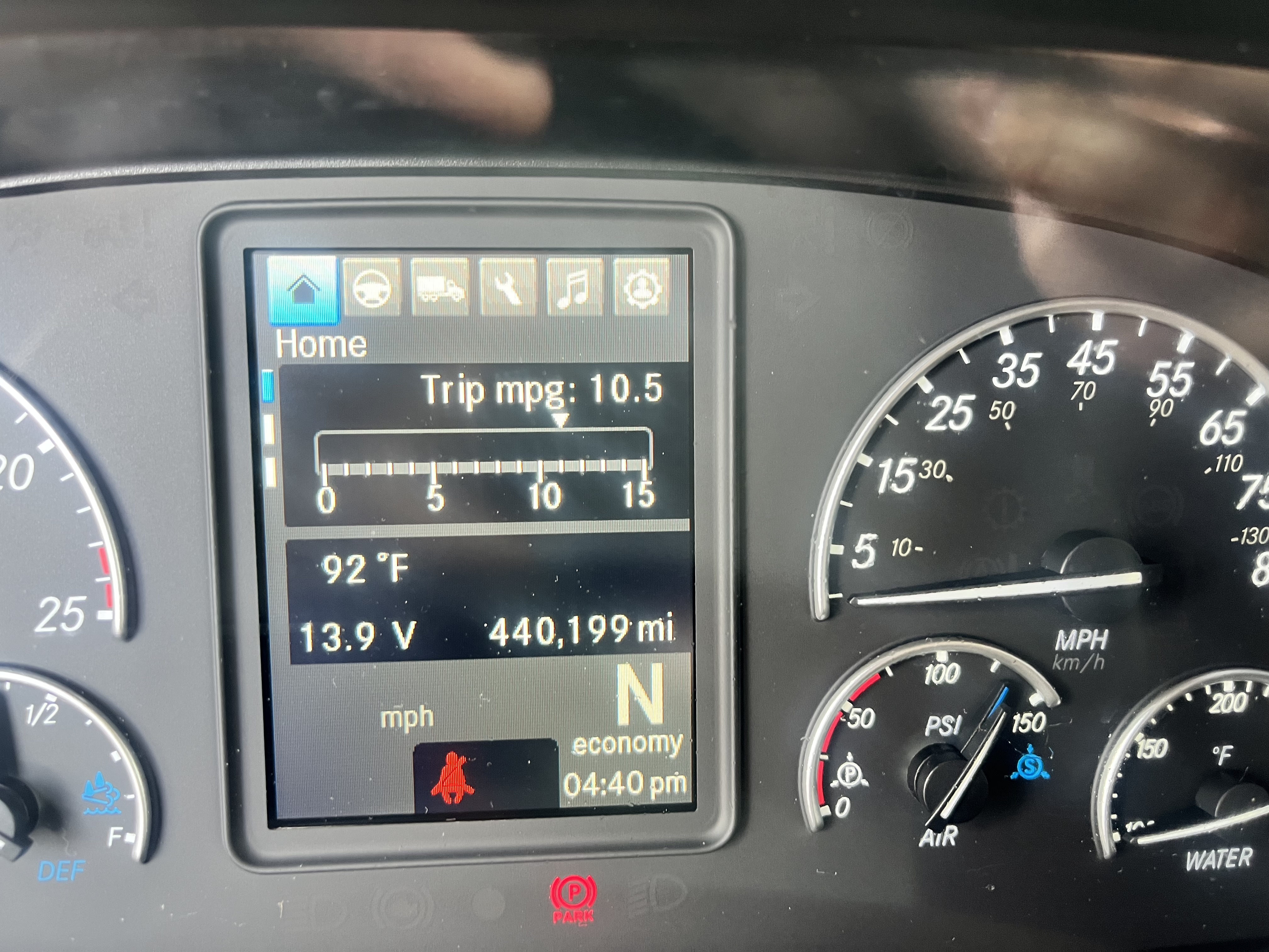 2020 FREIGHTLINER CASCADIA 126SLP - image 16