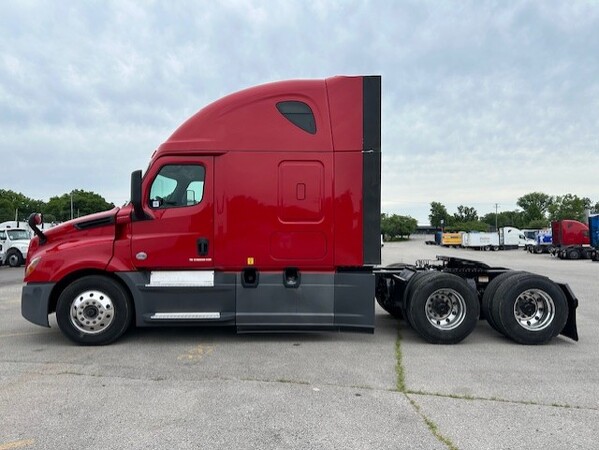 FREIGHTLINER CASCADIA 126SLP 2020