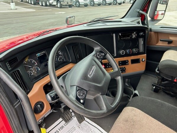FREIGHTLINER CASCADIA 126SLP 2020