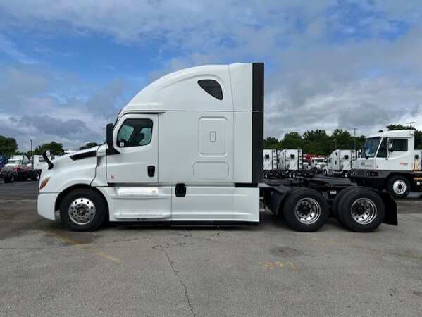 FREIGHTLINER CASCADIA 126SLP 2020