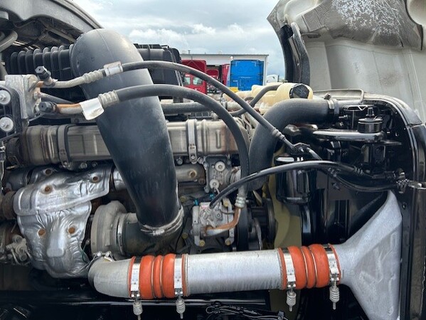 FREIGHTLINER CASCADIA 126SLP 2020
