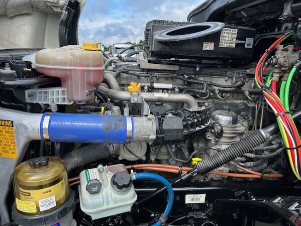 FREIGHTLINER CASCADIA 126SLP 2020