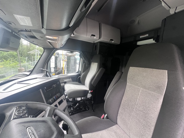 FREIGHTLINER CASCADIA 126SLP 2021