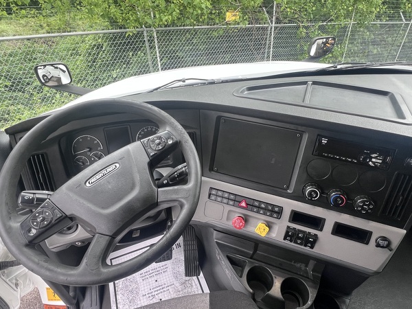 FREIGHTLINER CASCADIA 126SLP 2021