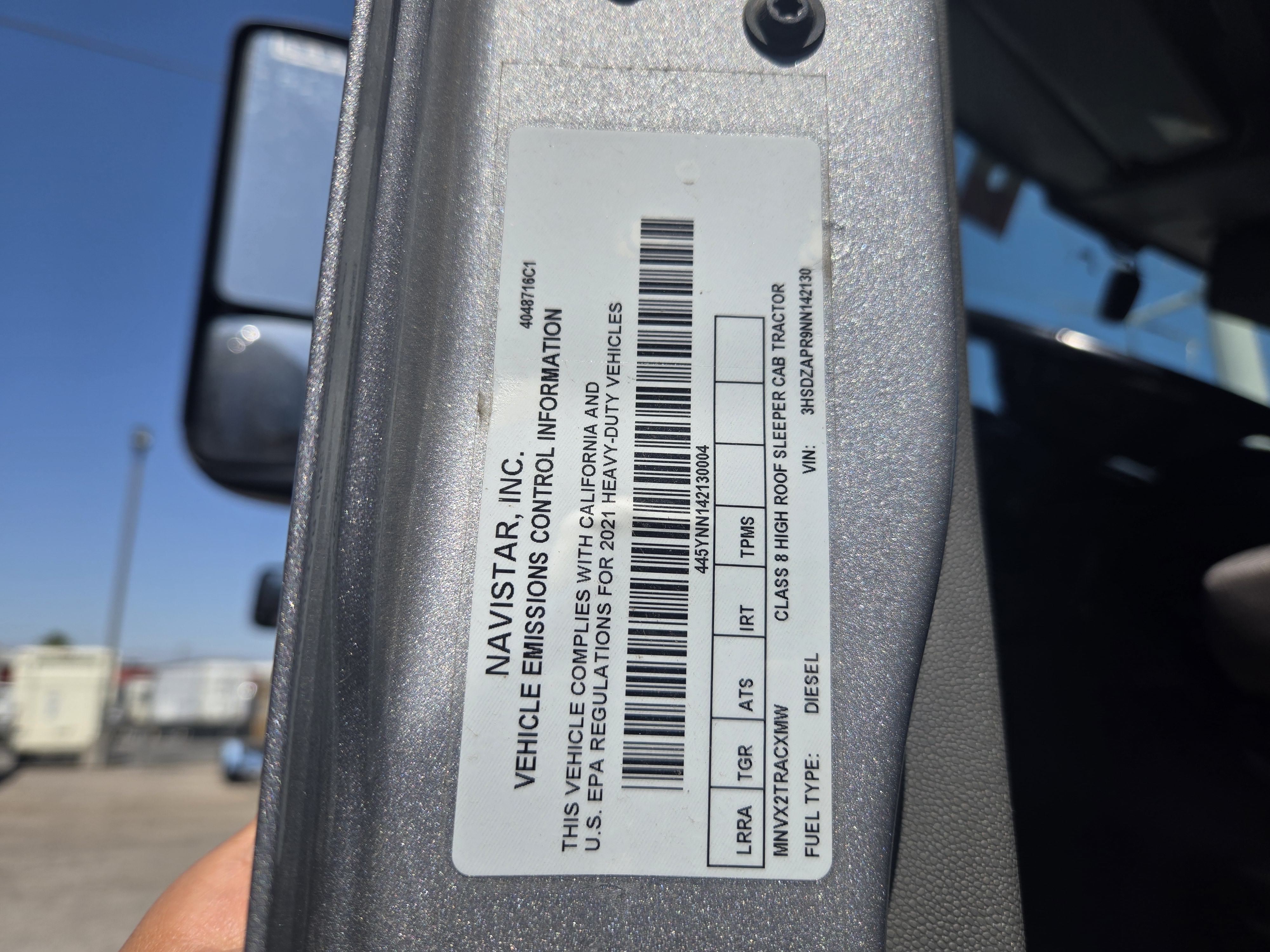 2022 INTERNATIONAL LT625 - image 5