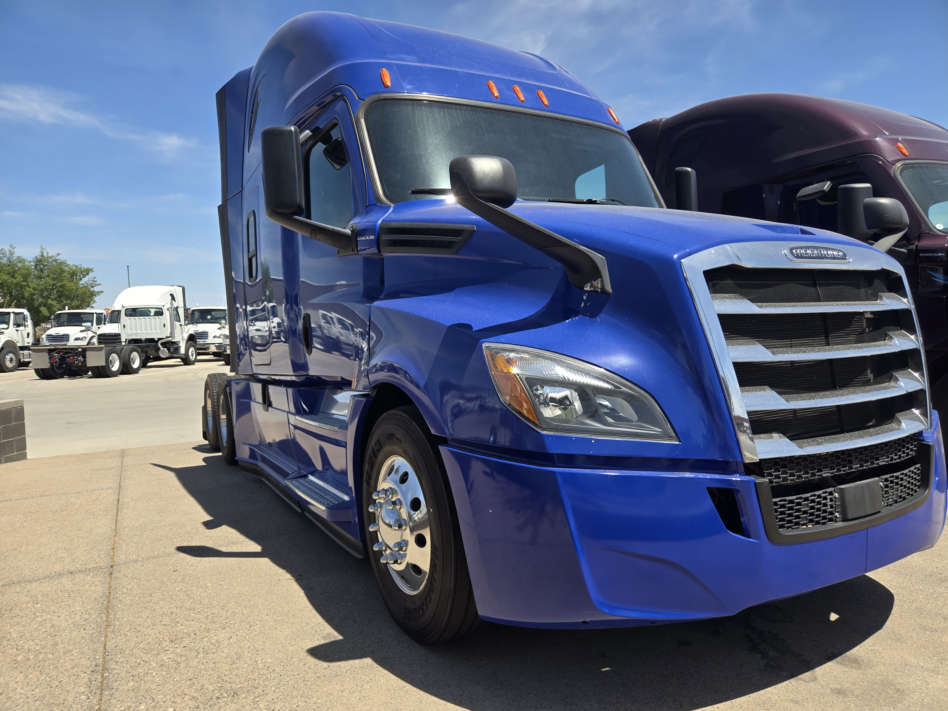 2020 FREIGHTLINER CASCADIA 126SLP - image 6
