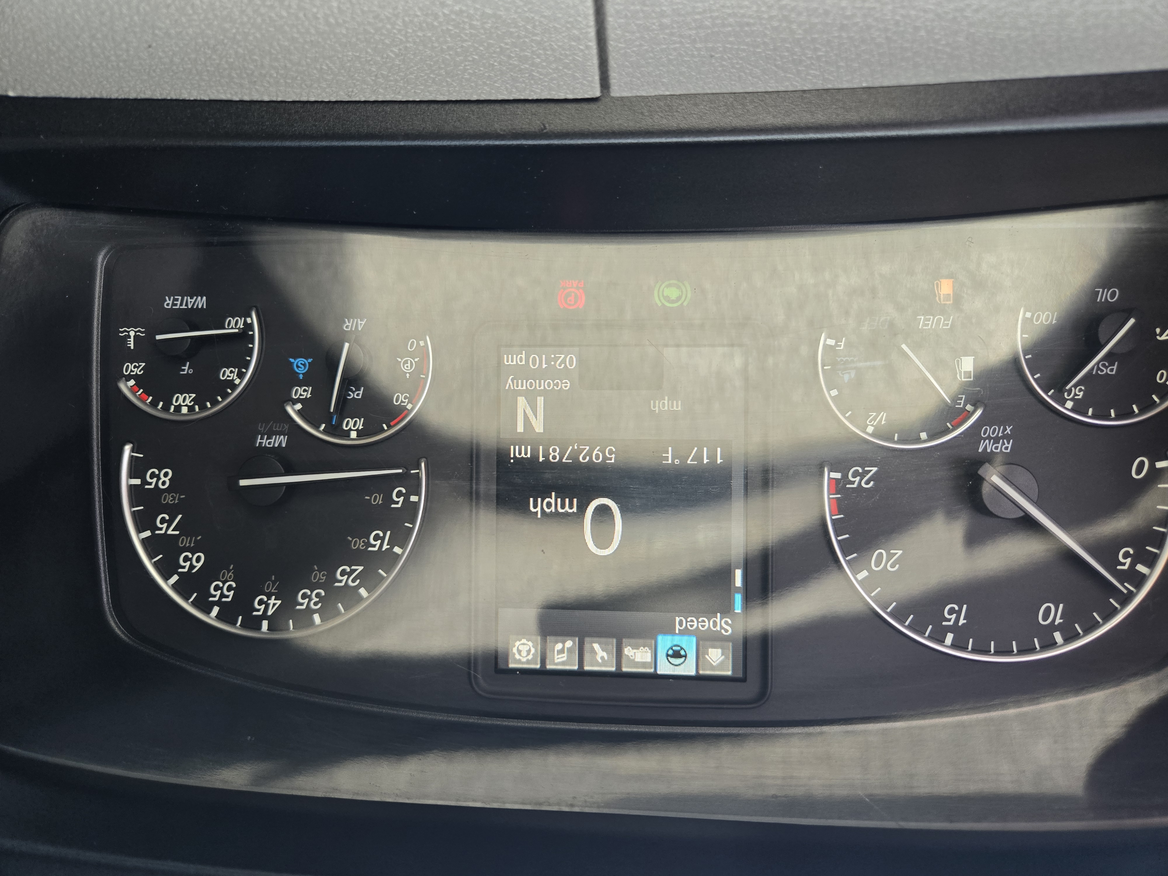 2020 FREIGHTLINER CASCADIA 126SLP - image 10