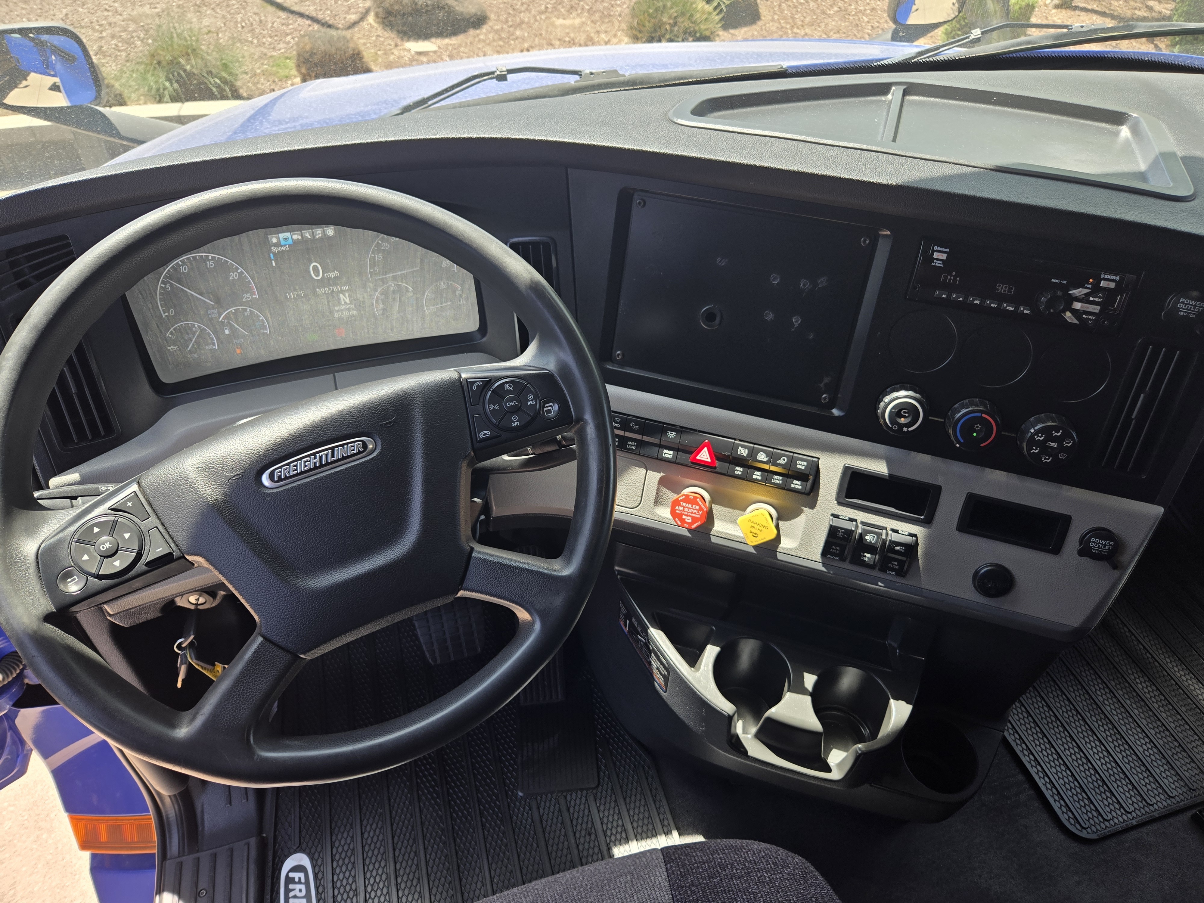 2020 FREIGHTLINER CASCADIA 126SLP - image 11