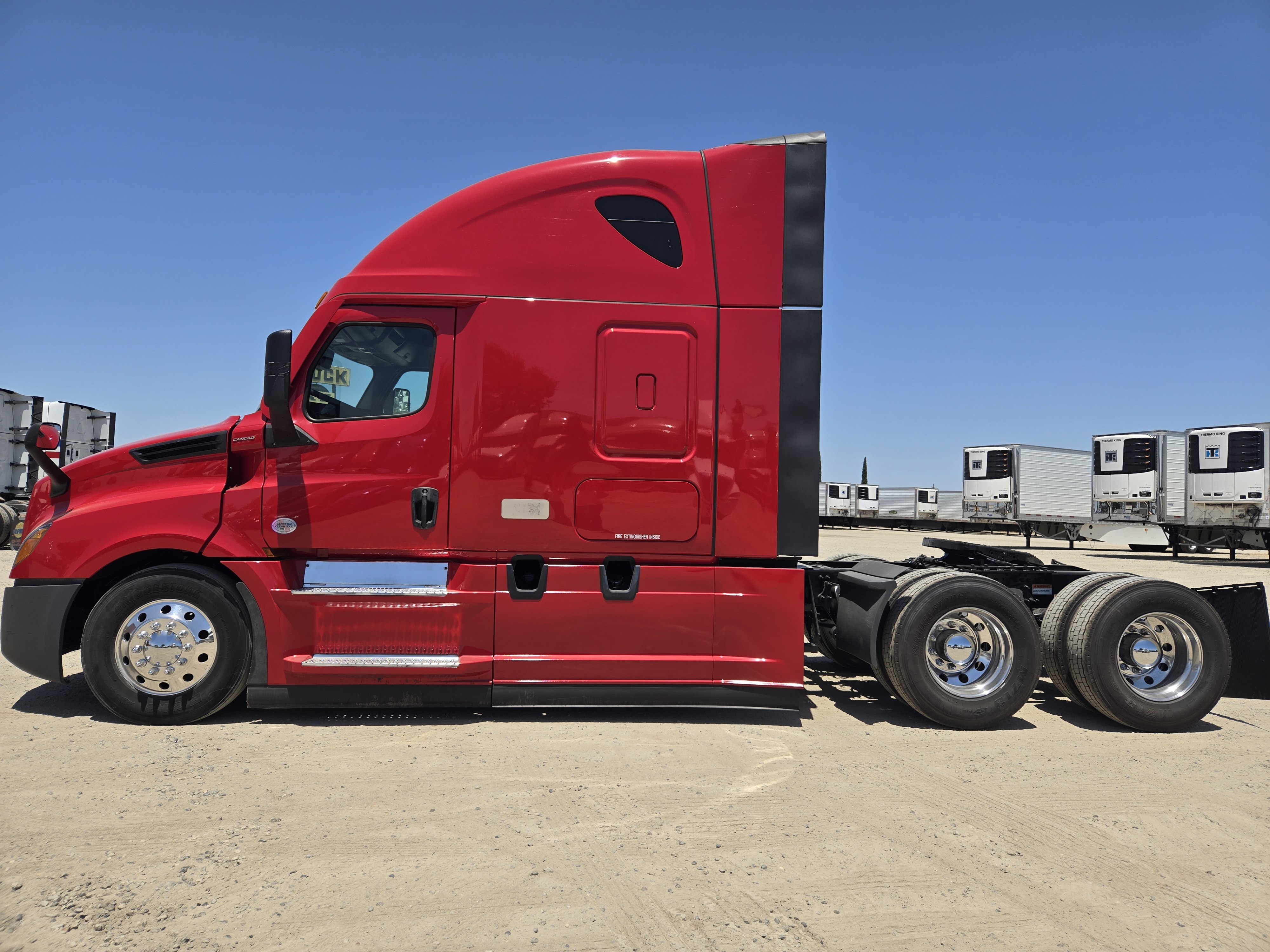 2022 FREIGHTLINER CASCADIA 126SLP - image 3