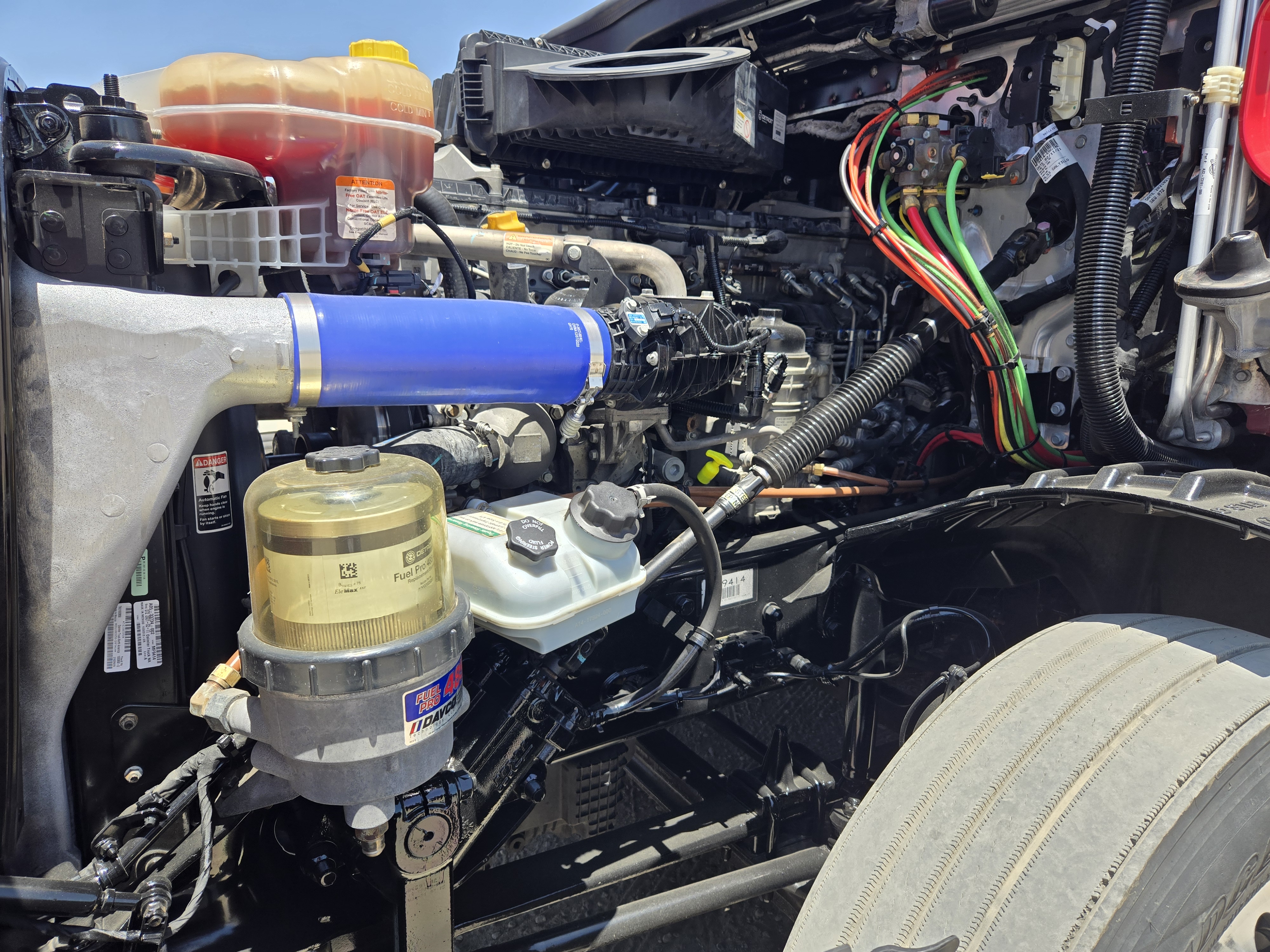 2022 FREIGHTLINER CASCADIA 126SLP - image 9