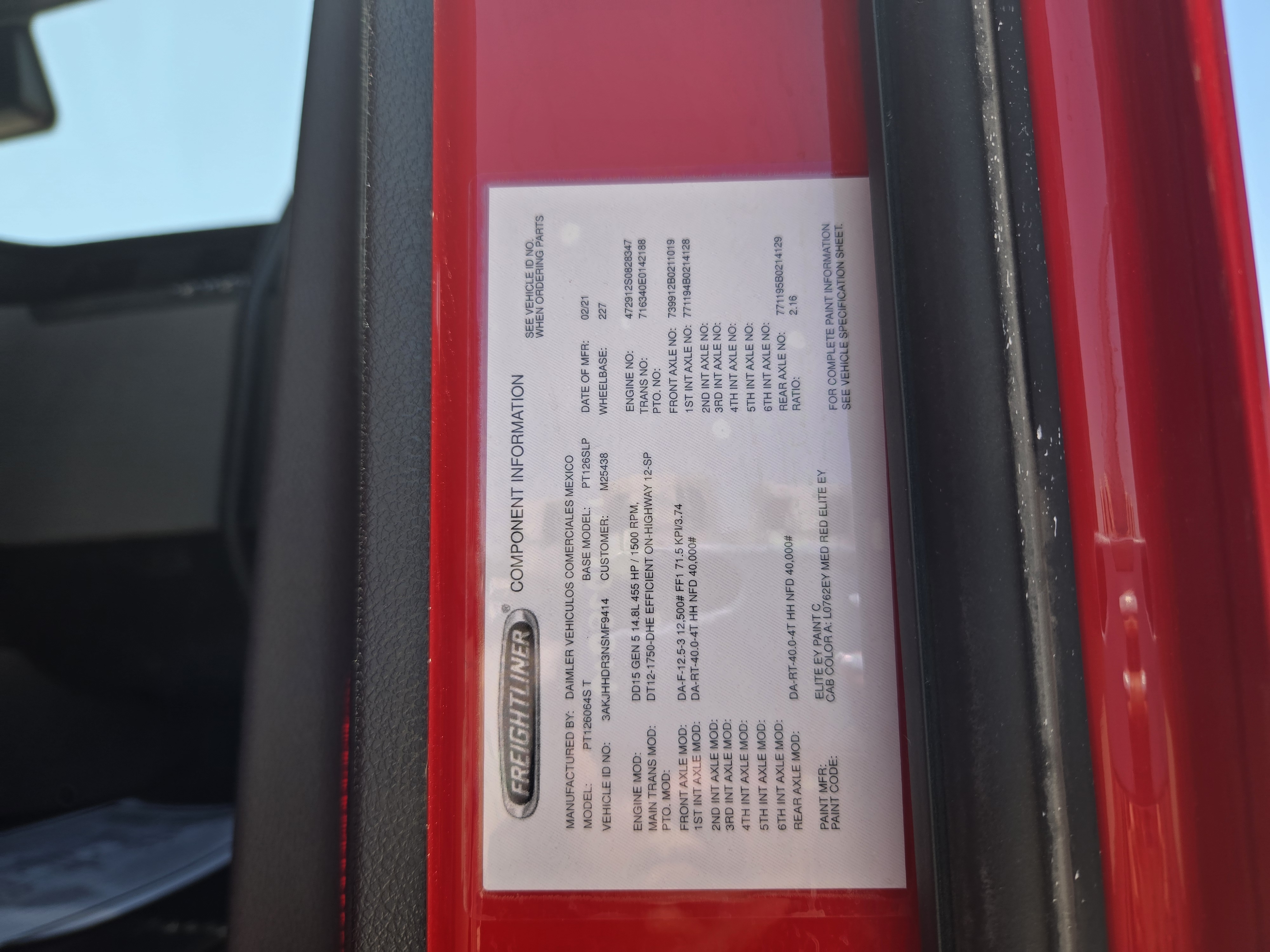 2022 FREIGHTLINER CASCADIA 126SLP - image 23