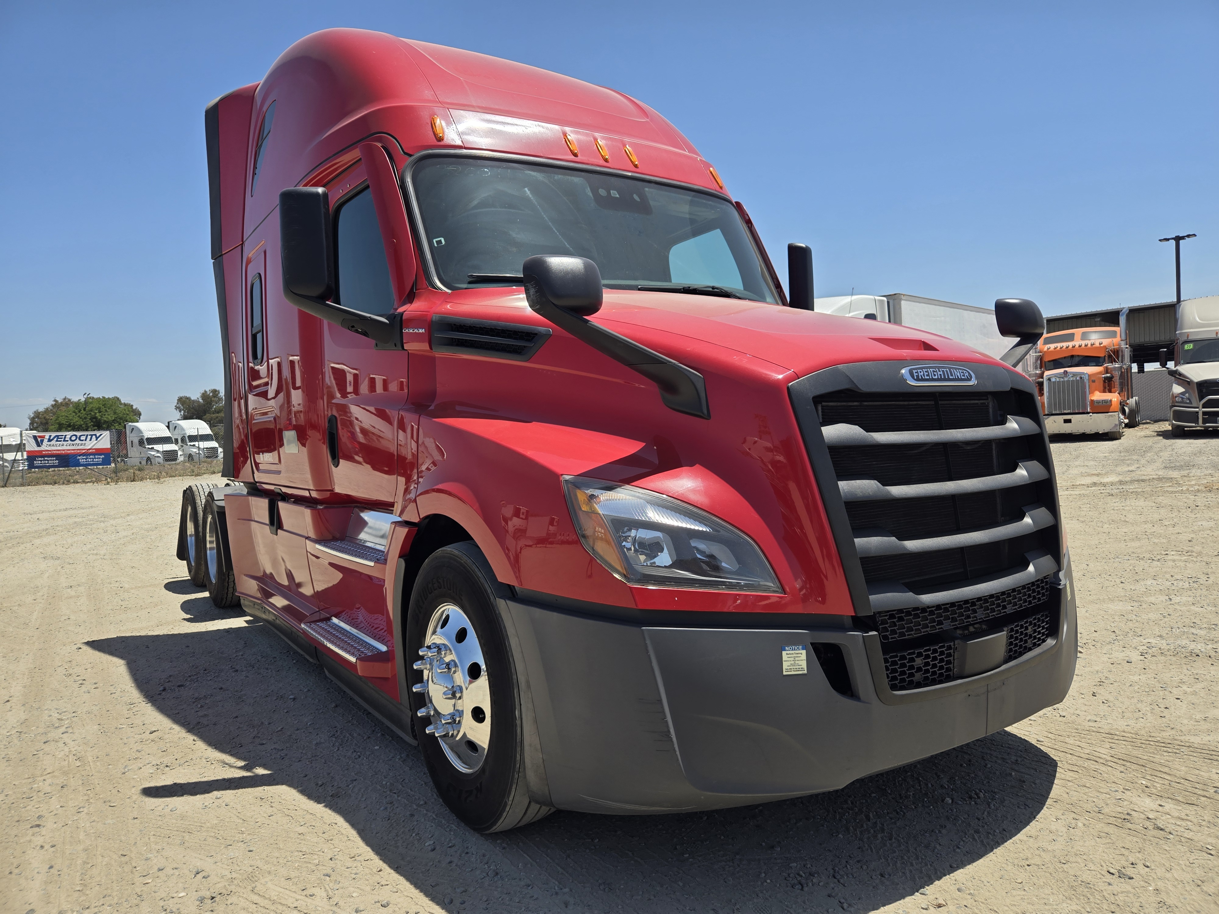 2022 FREIGHTLINER CASCADIA 126SLP - image 8