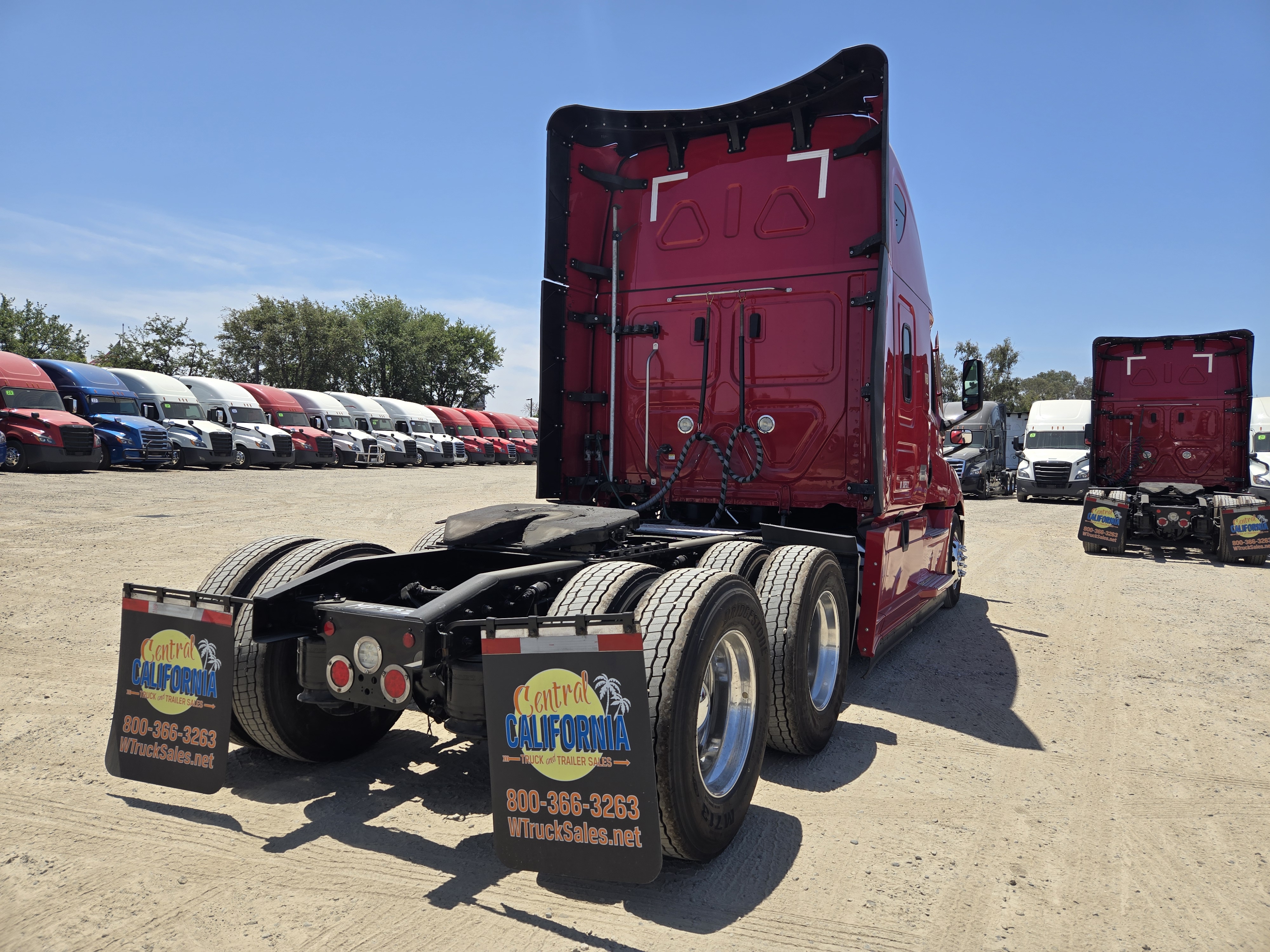 2022 FREIGHTLINER CASCADIA 126SLP - image 6