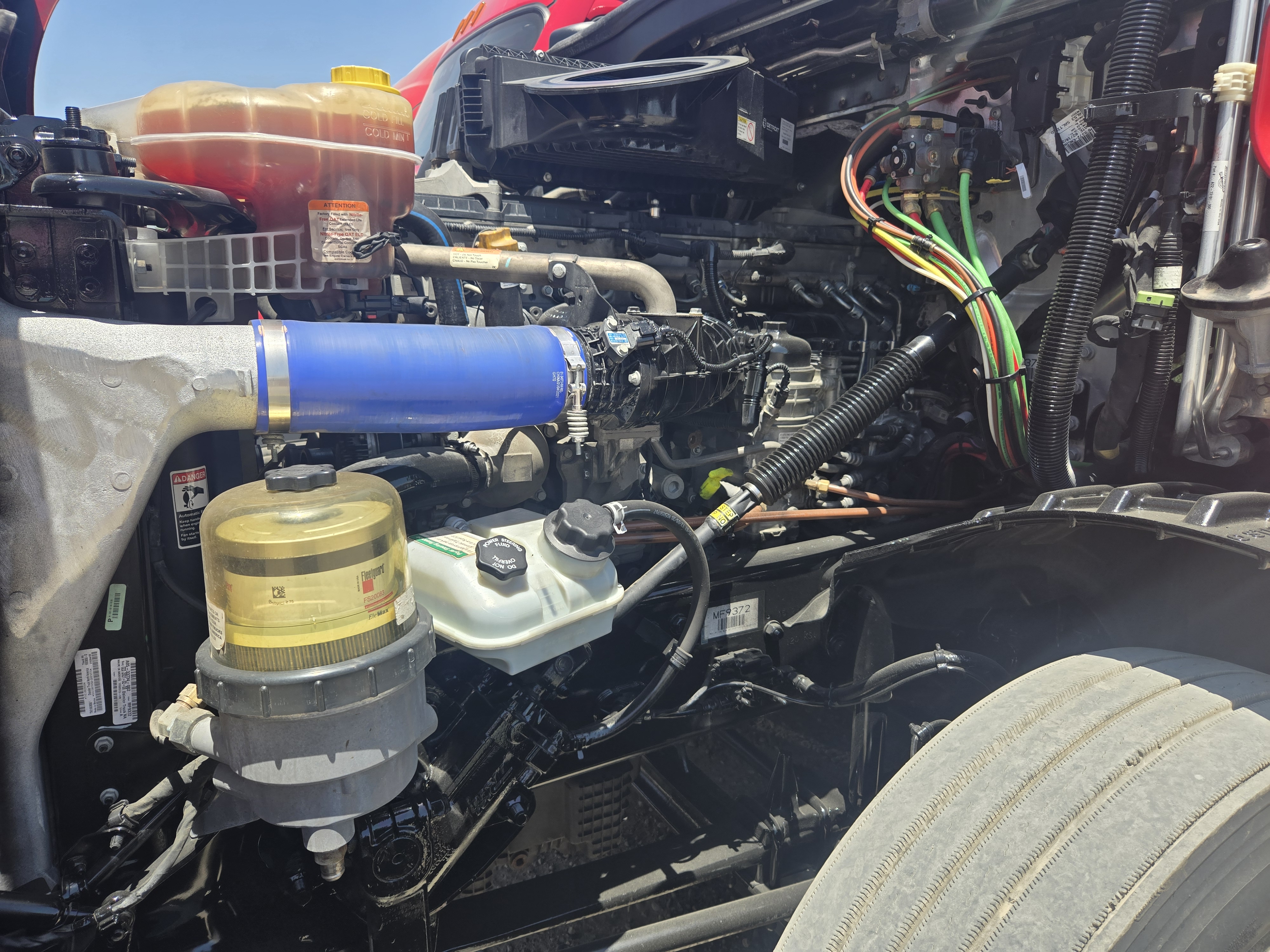 2022 FREIGHTLINER CASCADIA 126SLP - image 9