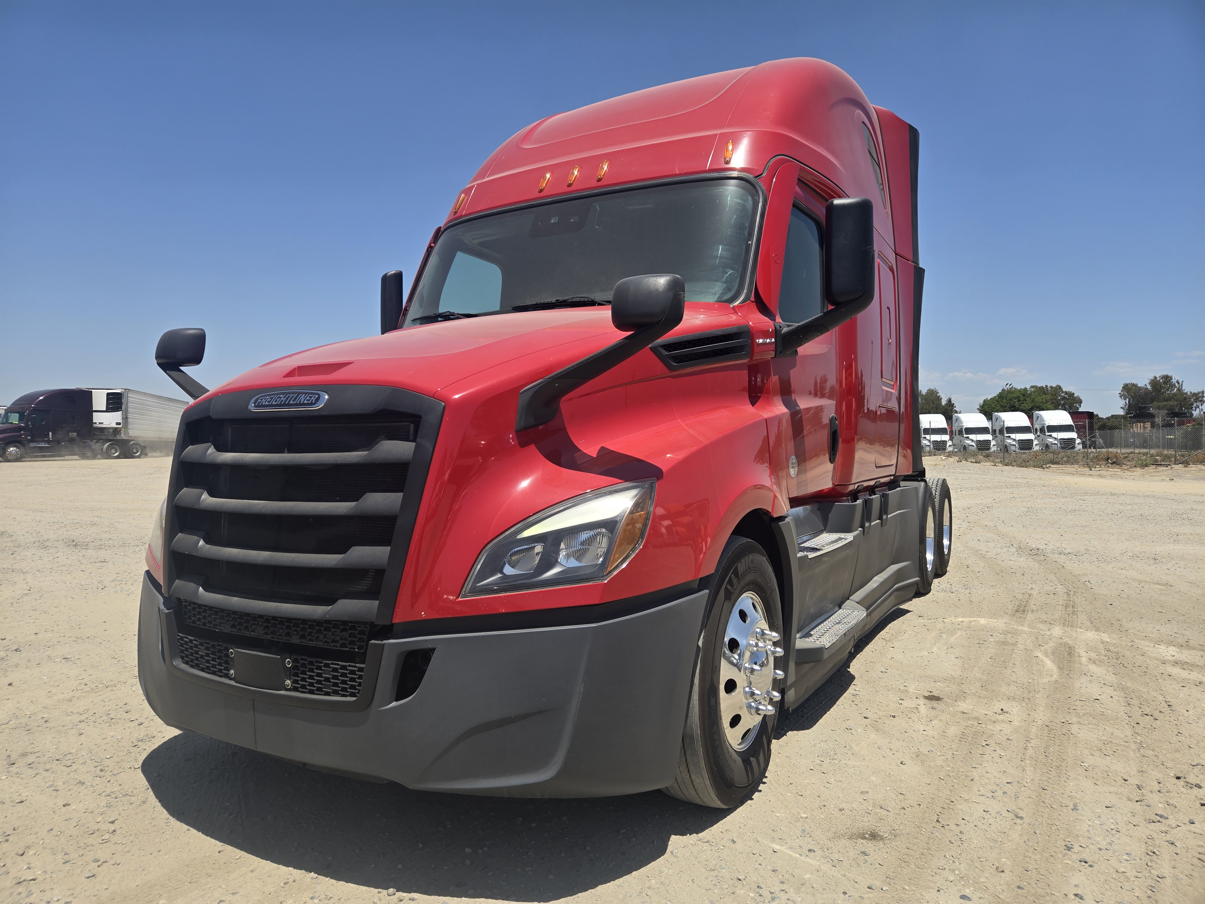 2021 FREIGHTLINER CASCADIA 126SLP - image 1